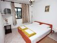 Bedroom Marina, Bedroom in the apartment, air condition available and WiFi.