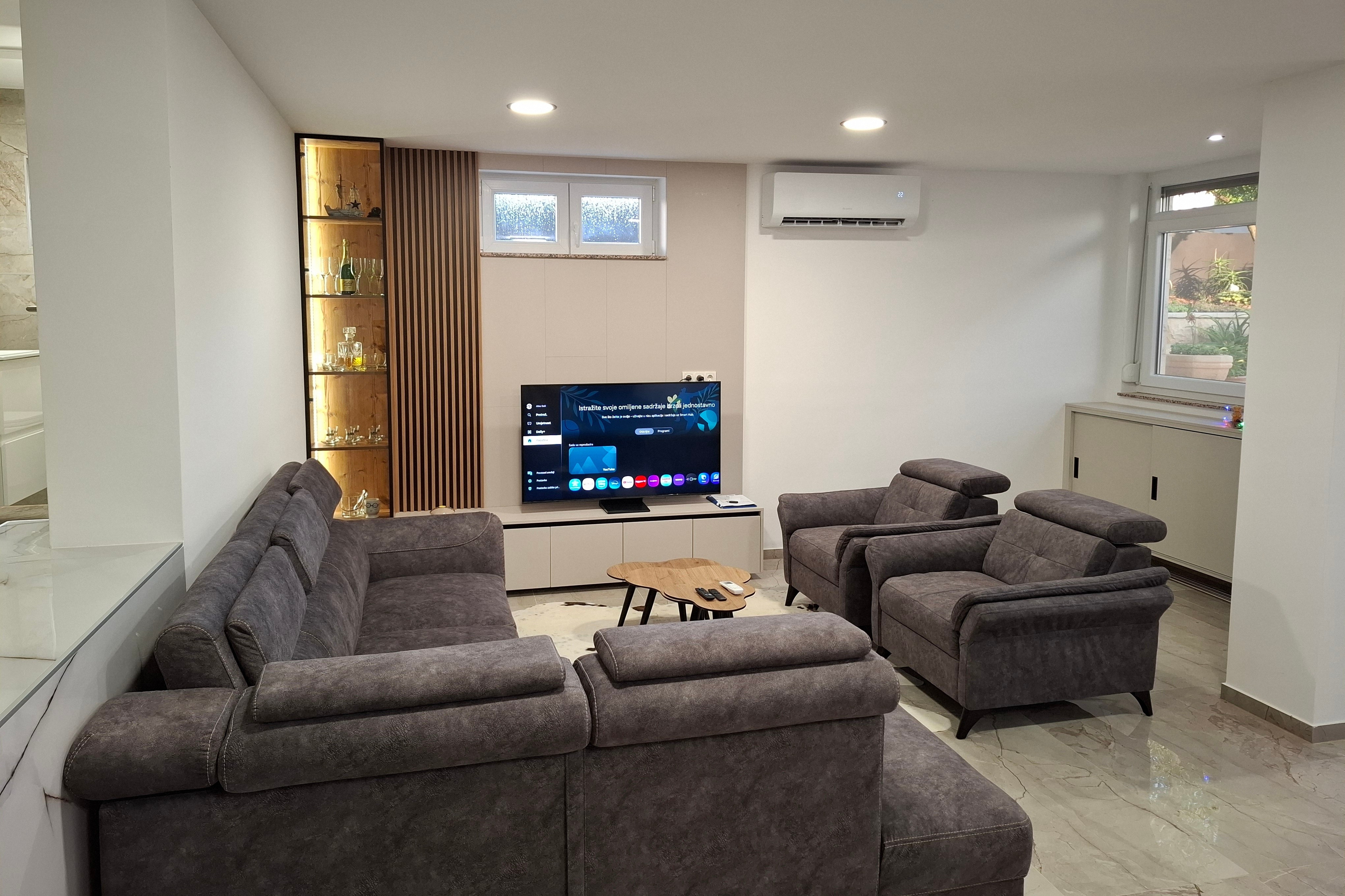 Appartement dune chambre avec la terrasse Zadar (A-27940-a)