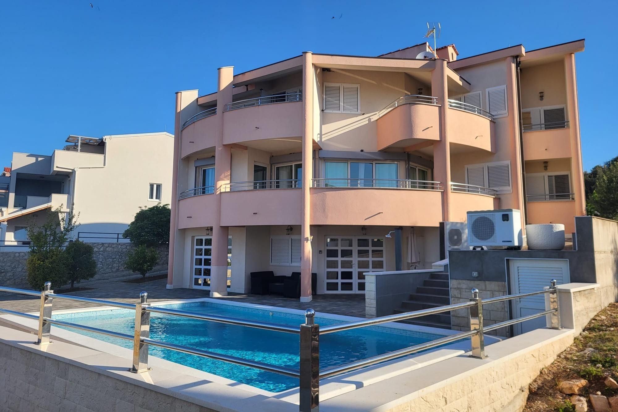 Top Ĺ ibenik Solaris Top Ĺ ibenik Solaris