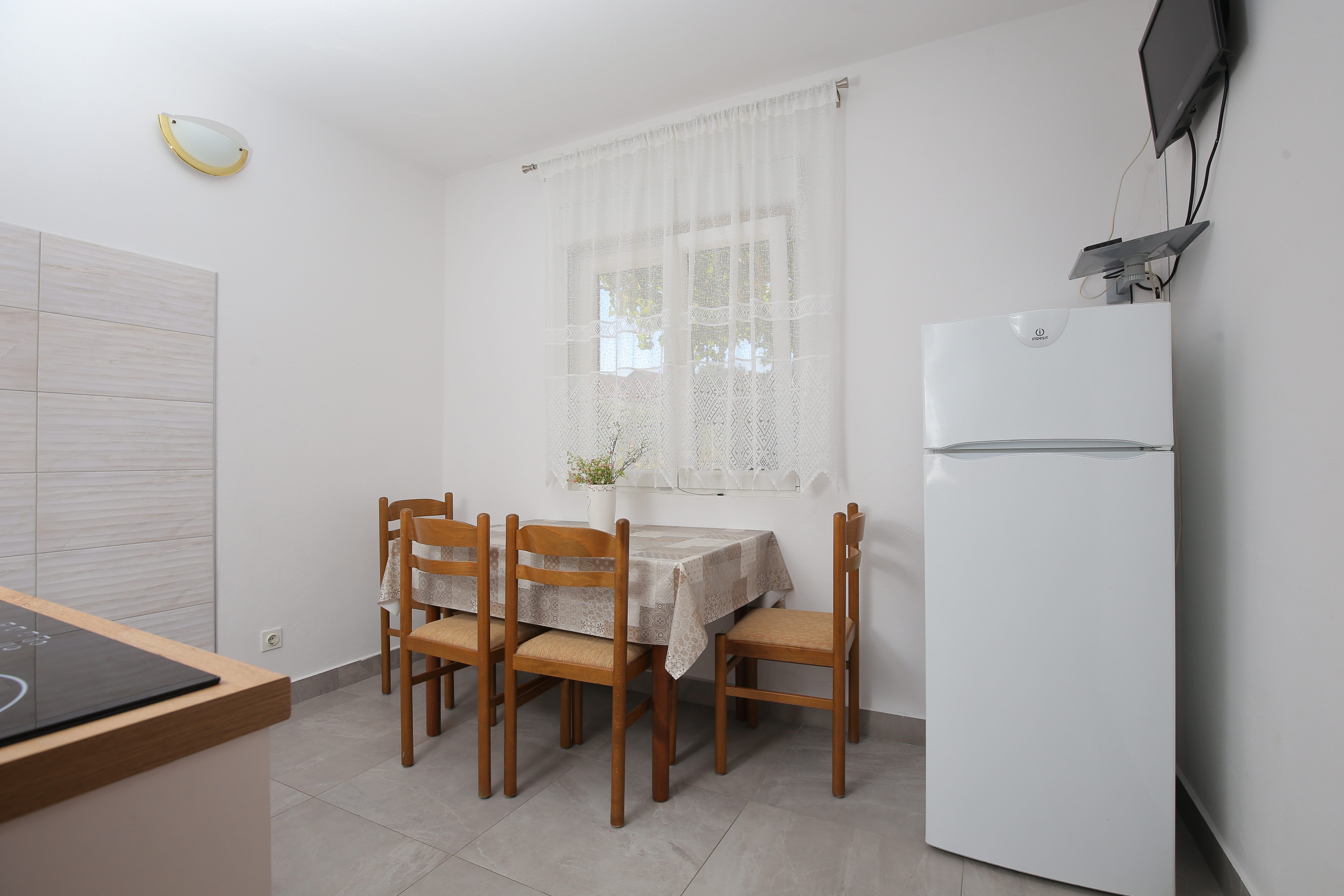 Appartement de deux chambres avec la terrasse Rogoznica (A-28008-b)