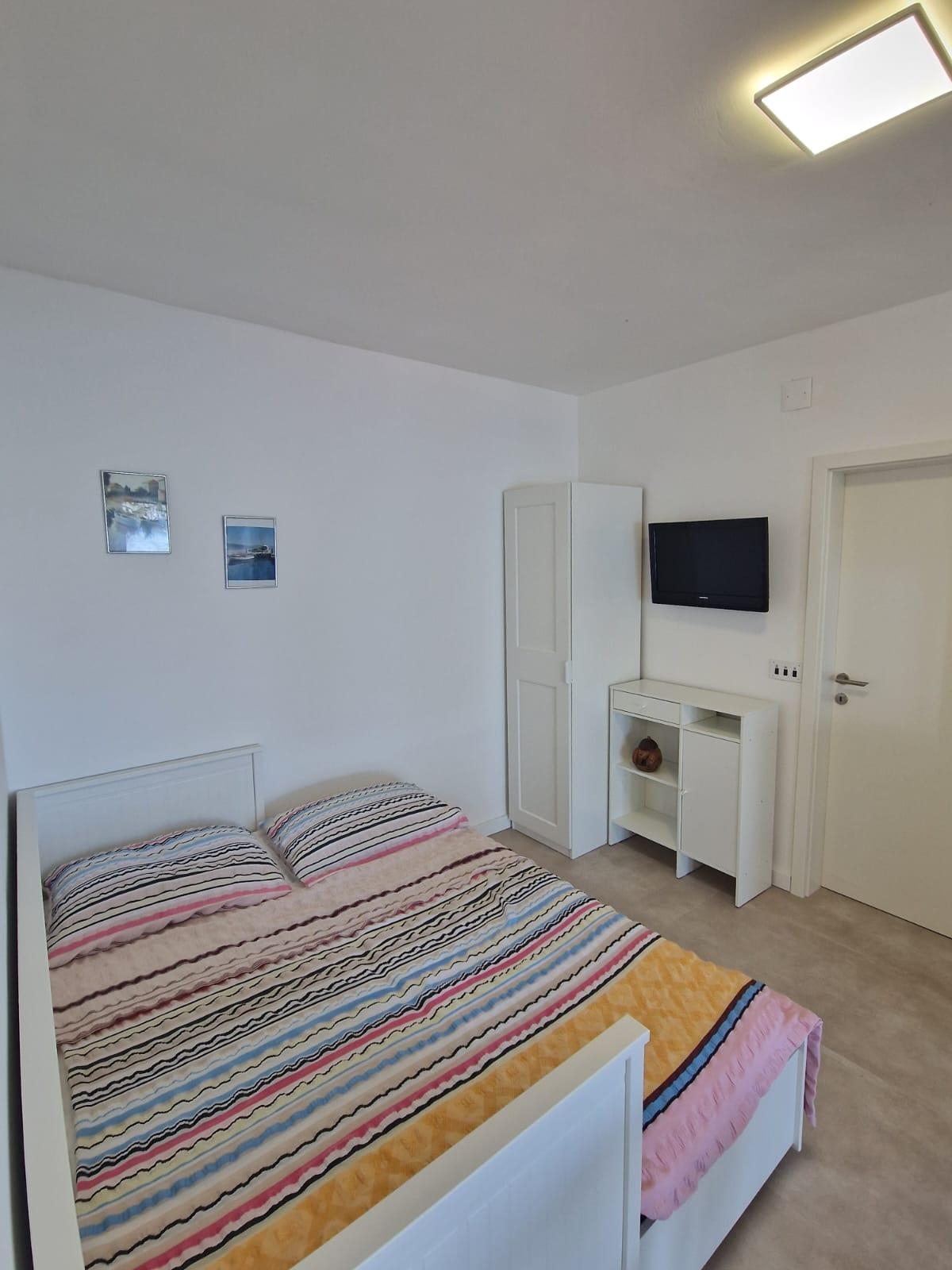 One bedroom apartment with terrace and sea view Pisak, Omiš (A-2802-a) One bedroom apartment with terrace and sea view Pisak, Omiš (A-2802-a)