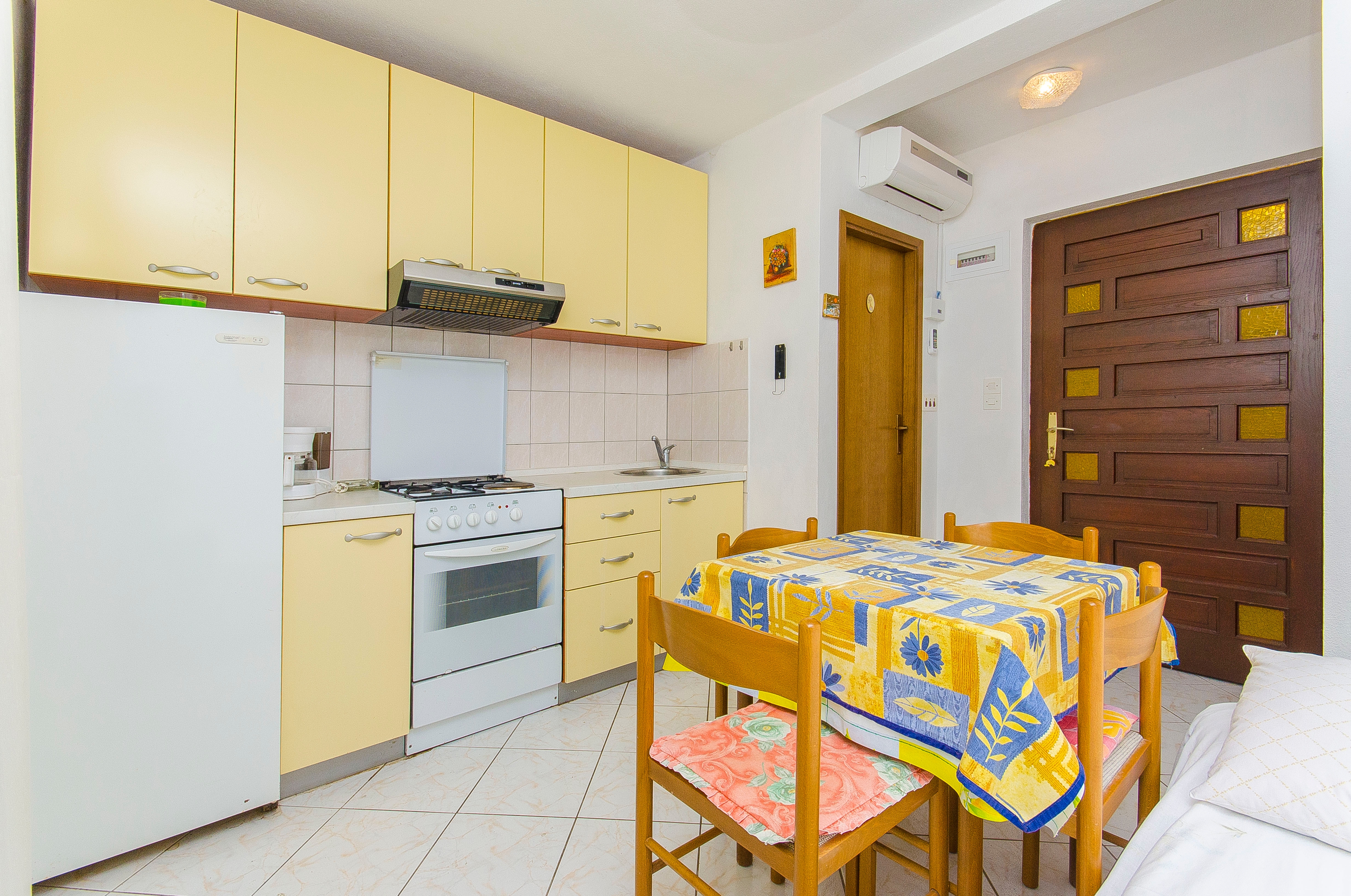 Top Omiš Pisak Top Omiš Pisak