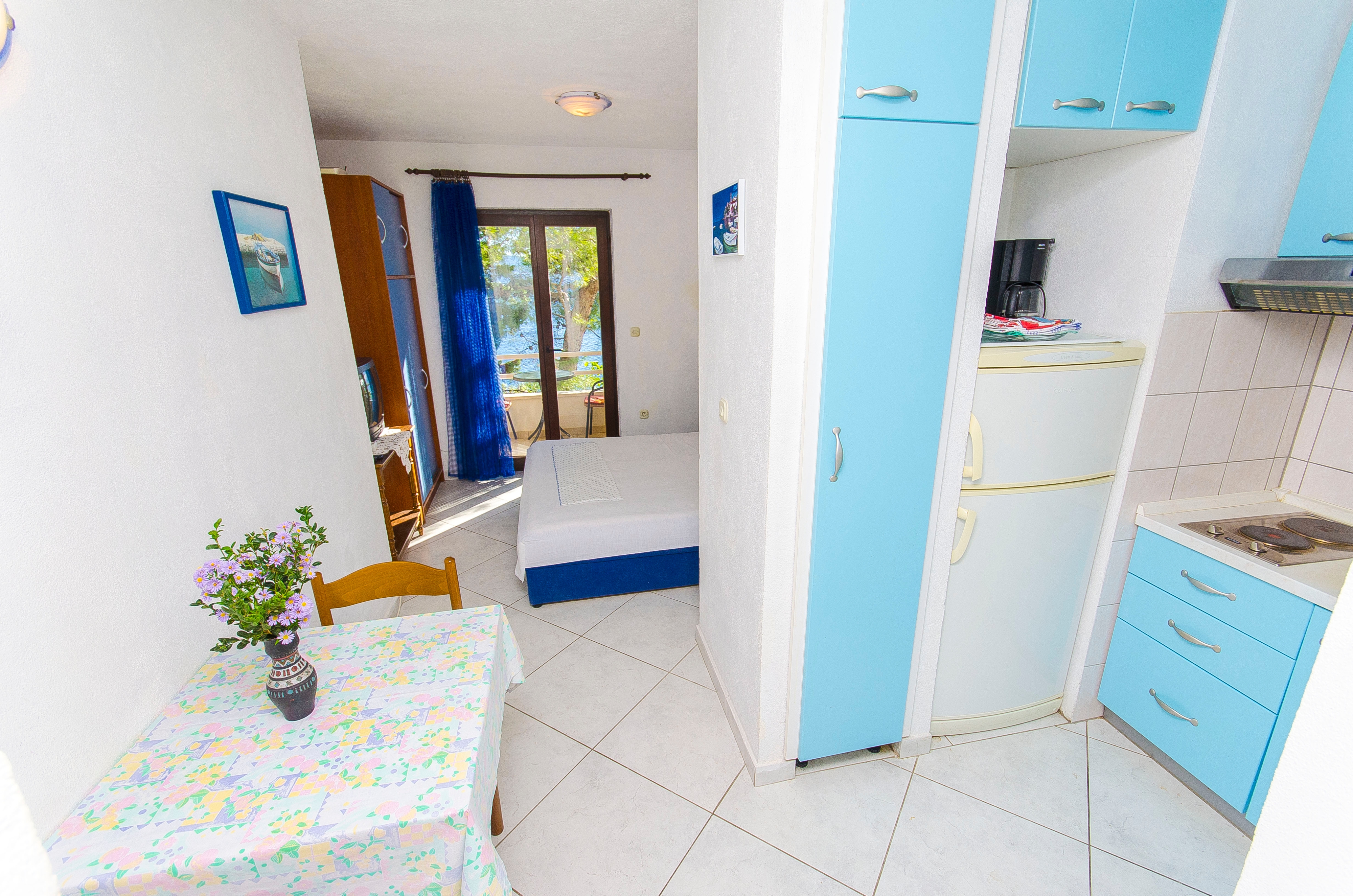 Studio flat with balcony and sea view Pisak, Omiš (AS-2802-b)
