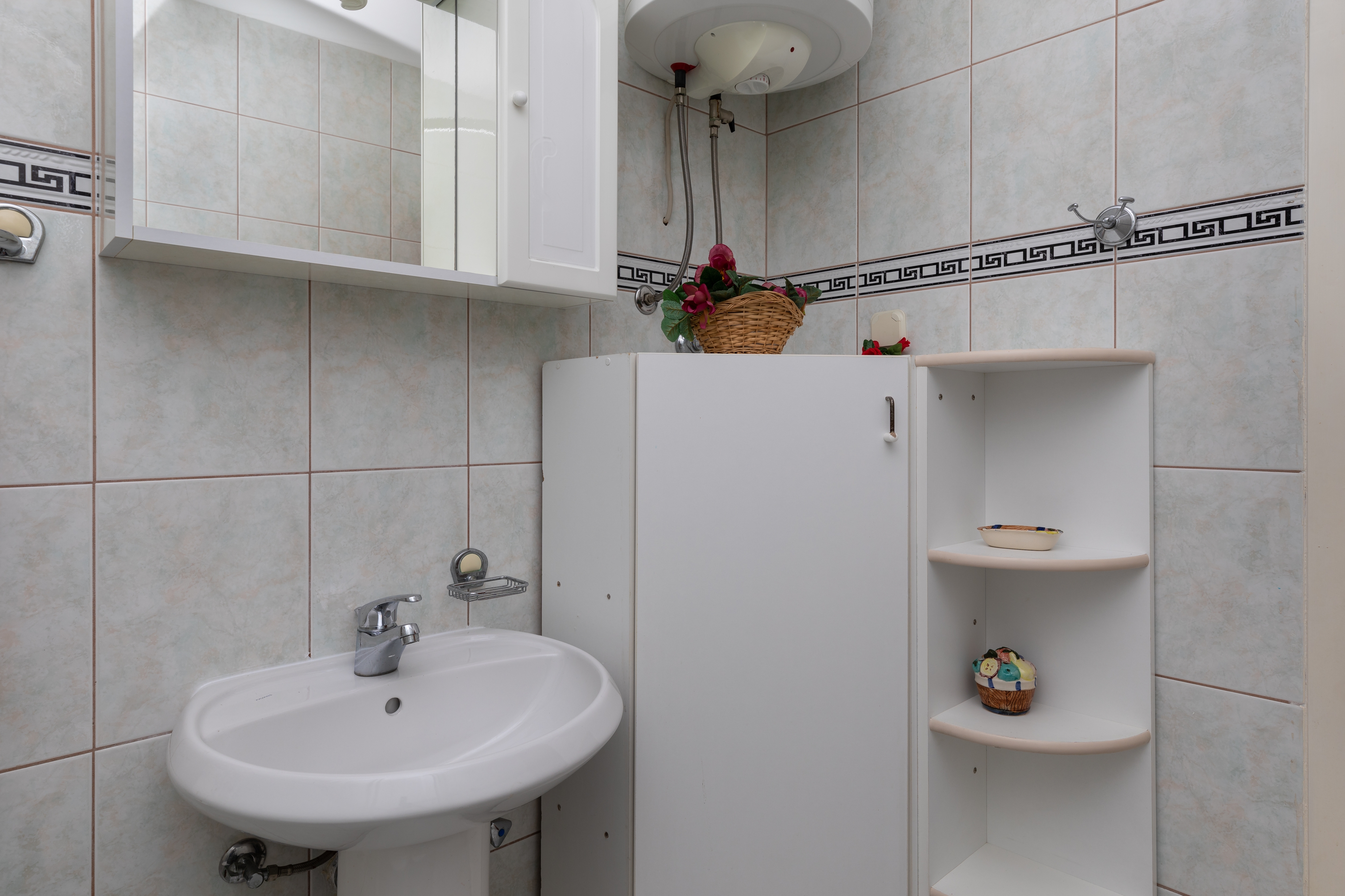 Three bedroom apartment with balcony and sea view Mimice, Omiš  A-a