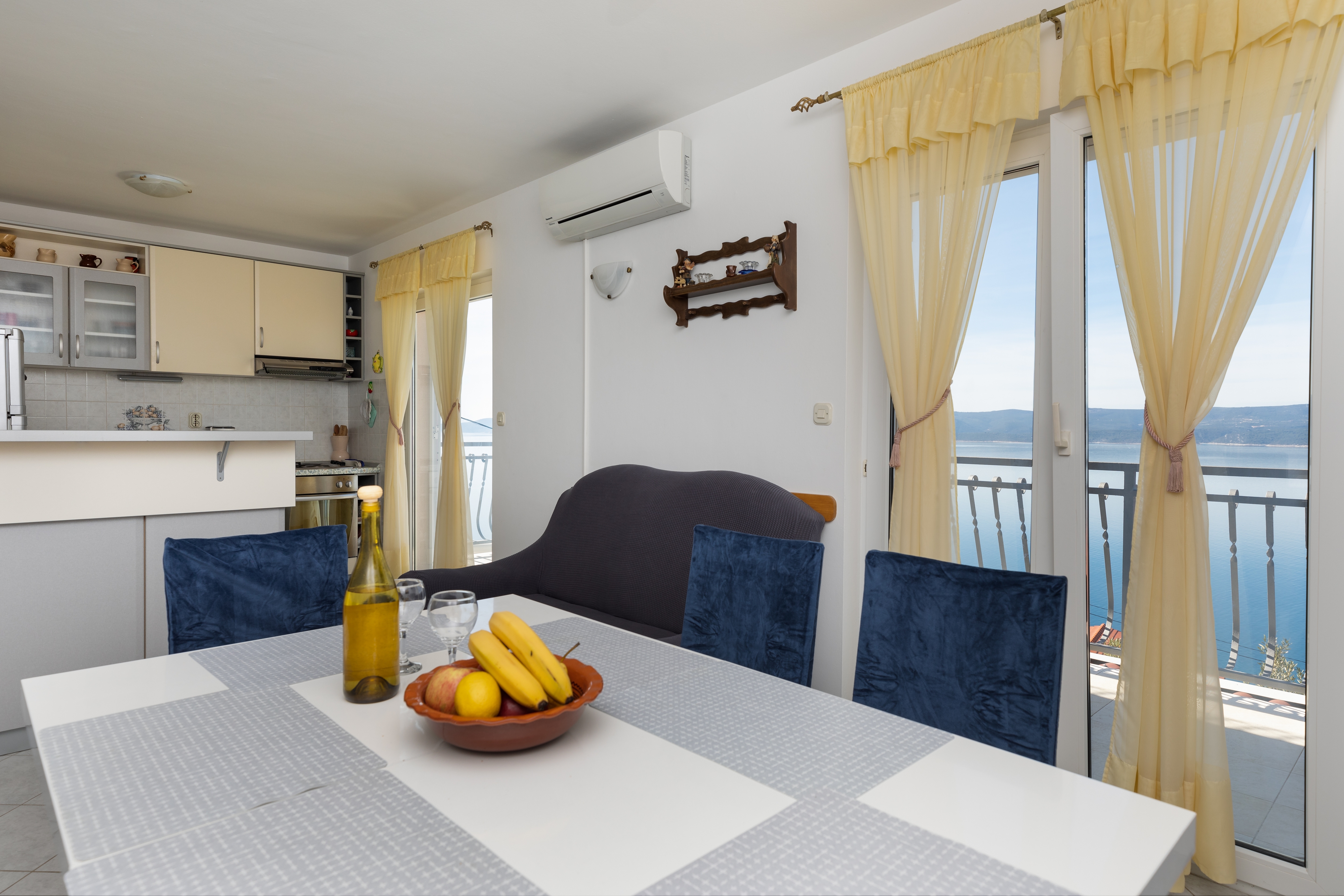 Top Omiš Mimice Top Omiš Mimice