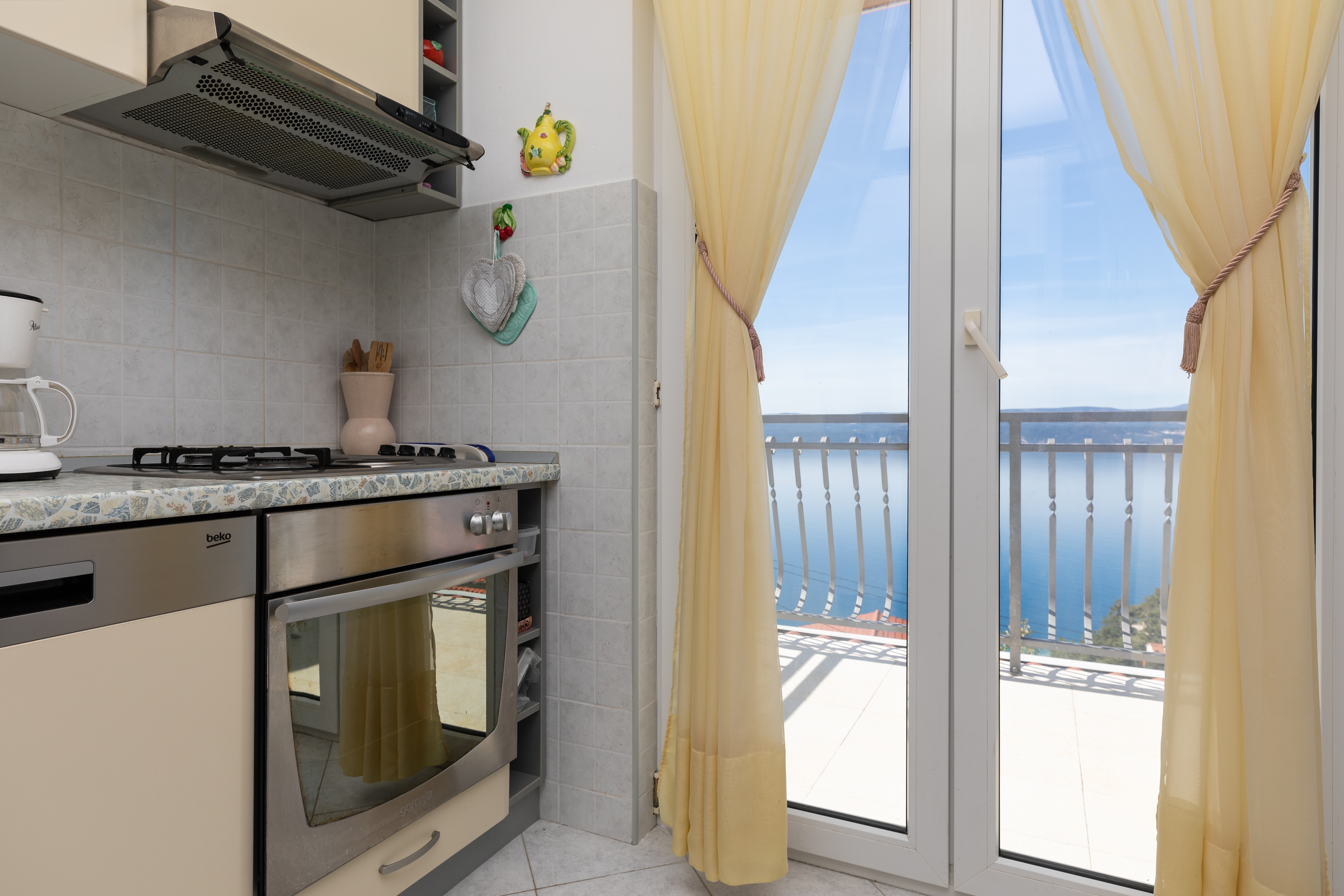 Top Omiš Mimice Top Omiš Mimice