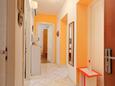 Hallway Omiš, Hallway in the apartment, air condition available.