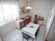 Jídelna Sumpetar, Jídelna v ubytování typu apartment, WiFi.