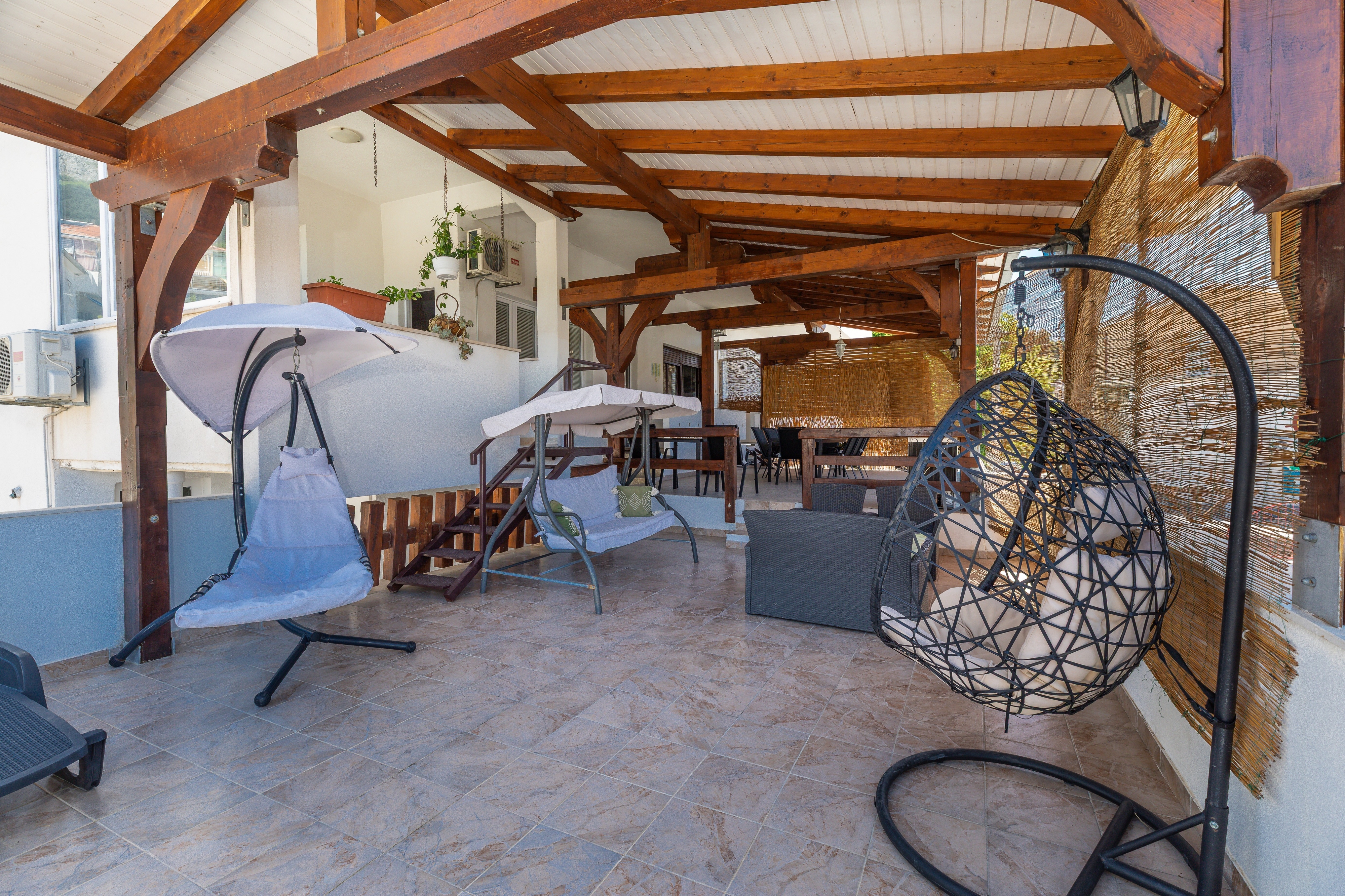 Three bedroom apartment near beach Sumpetar, Omiš  A-c