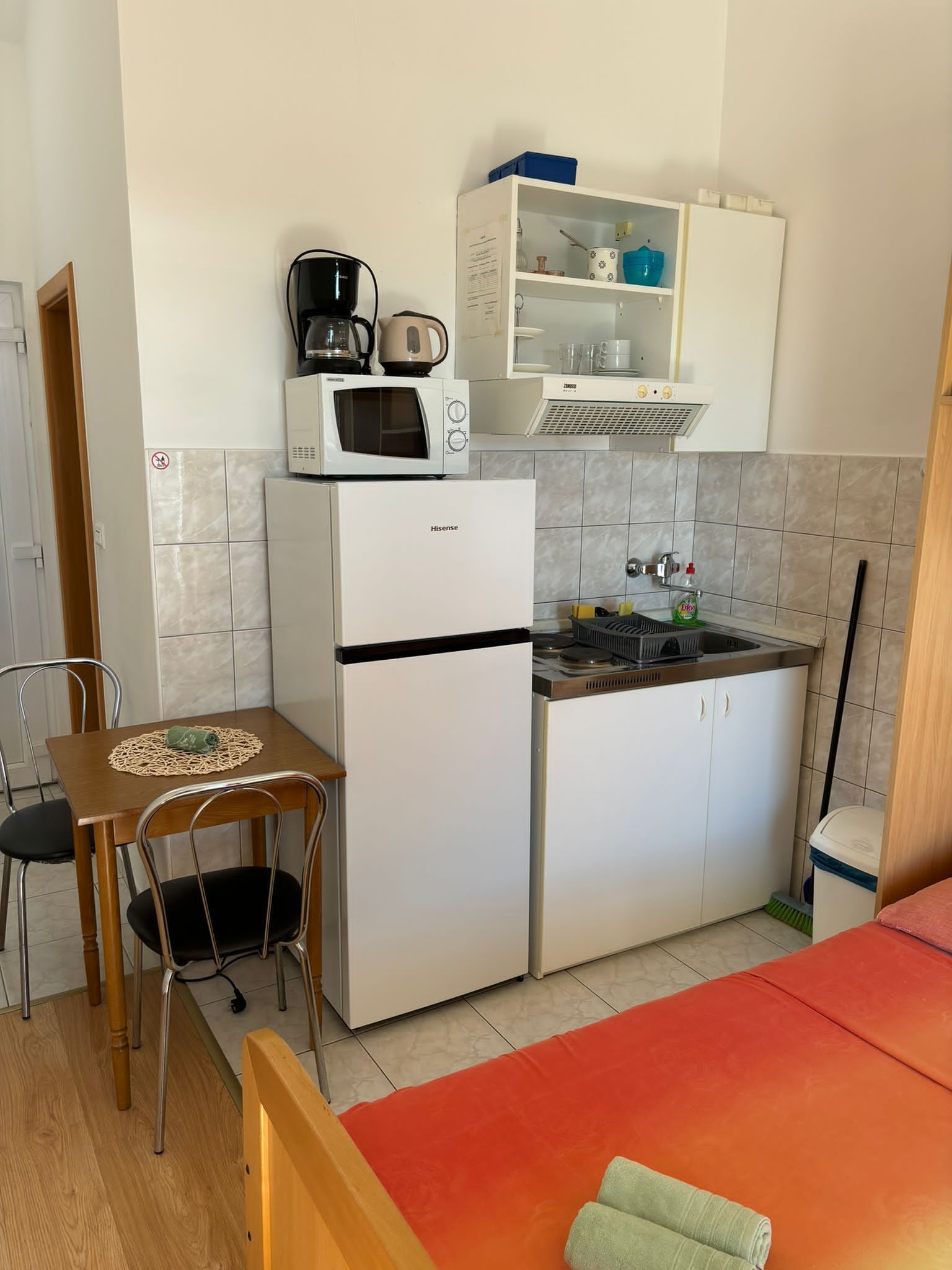 Studio flat near beach Sumpetar, Omiš (AS-2808-a) Studio flat near beach Sumpetar, Omiš (AS-2808-a)