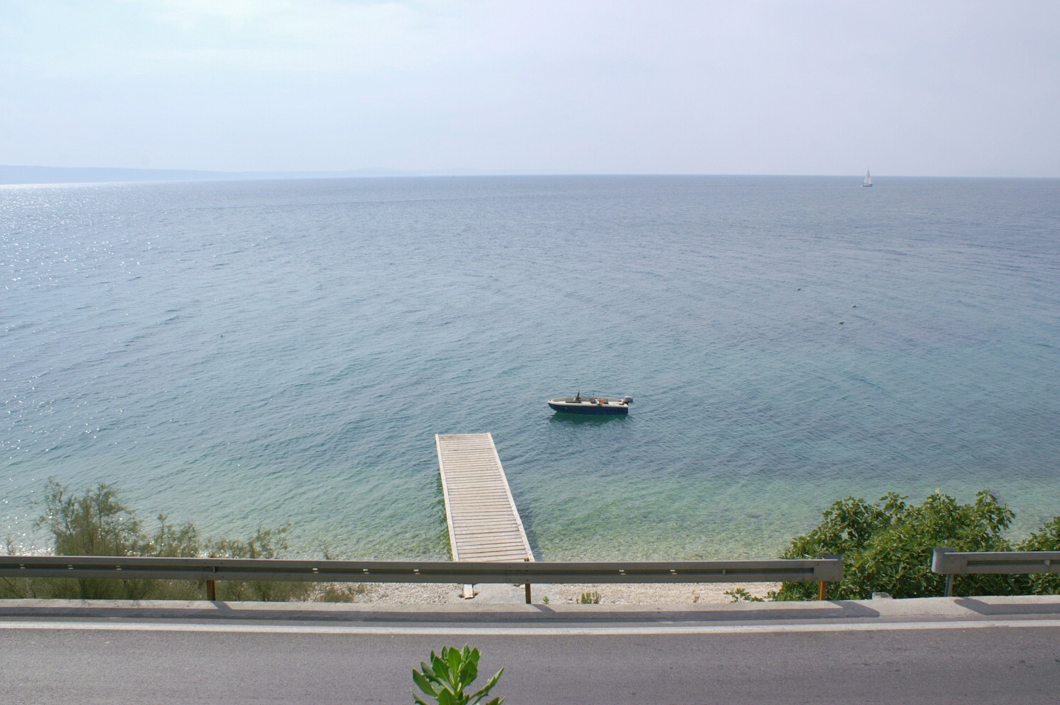 Three bedroom apartment near beach Mali Rat, Omiš  A-a