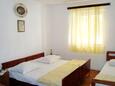 Bedroom 2 Mali Rat, Bedroom 2 in the apartment, air condition available and WiFi.