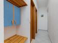 Hallway Duće, Hallway in the apartment, WiFi.