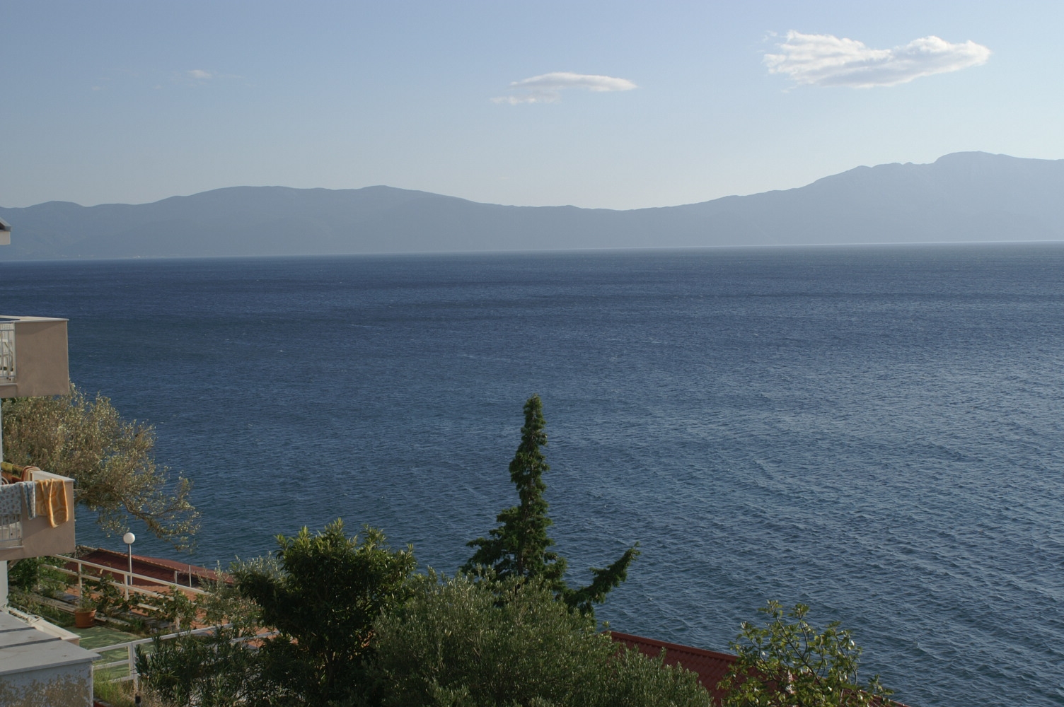One bedroom apartment near beach Zaostrog, Makarska  A-a