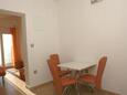 Dining room Zaostrog, Dining room in the studio-apartment, WiFi.