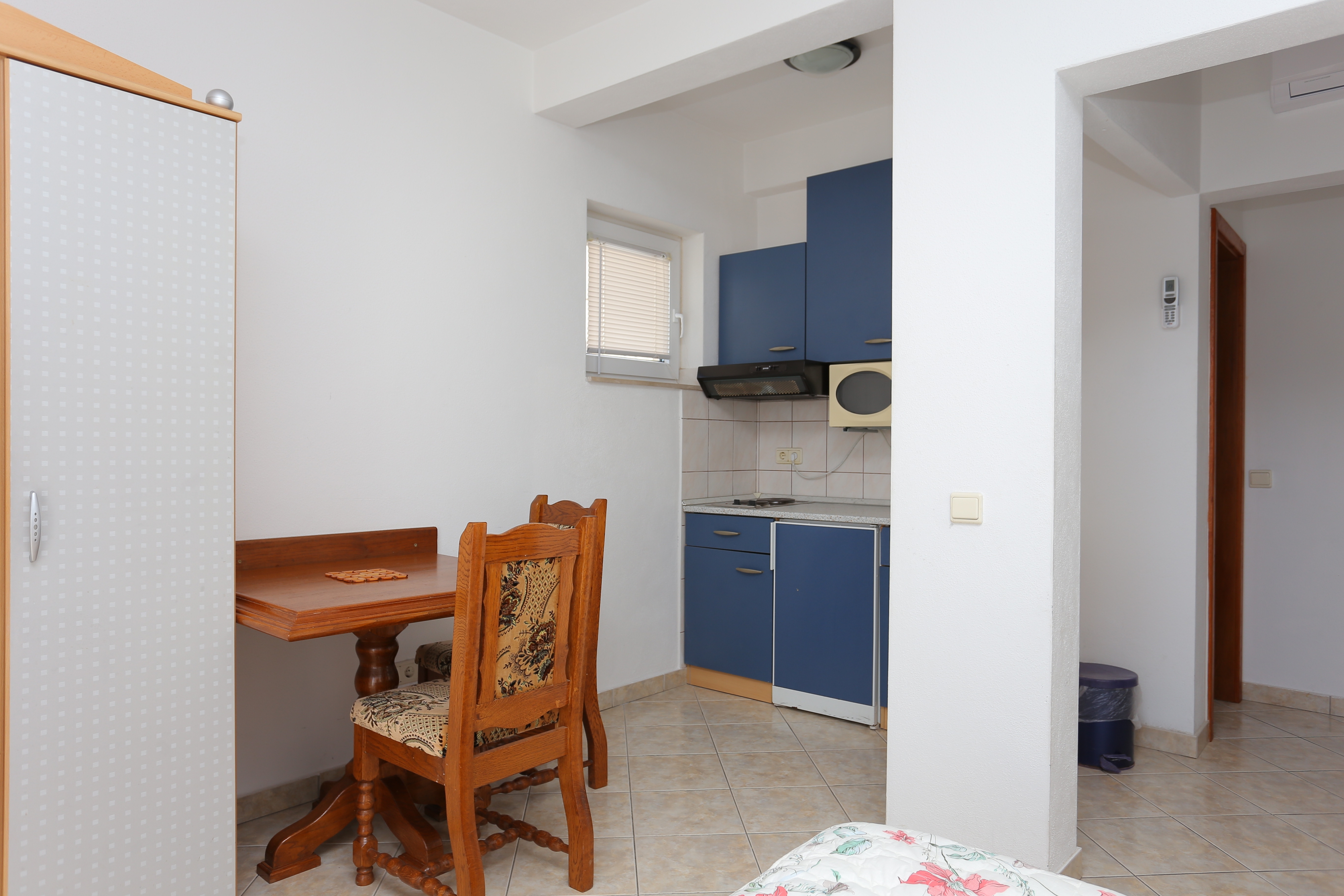 Studio flat with balcony and sea view Stanići, Omiš (AS-2818-a)
