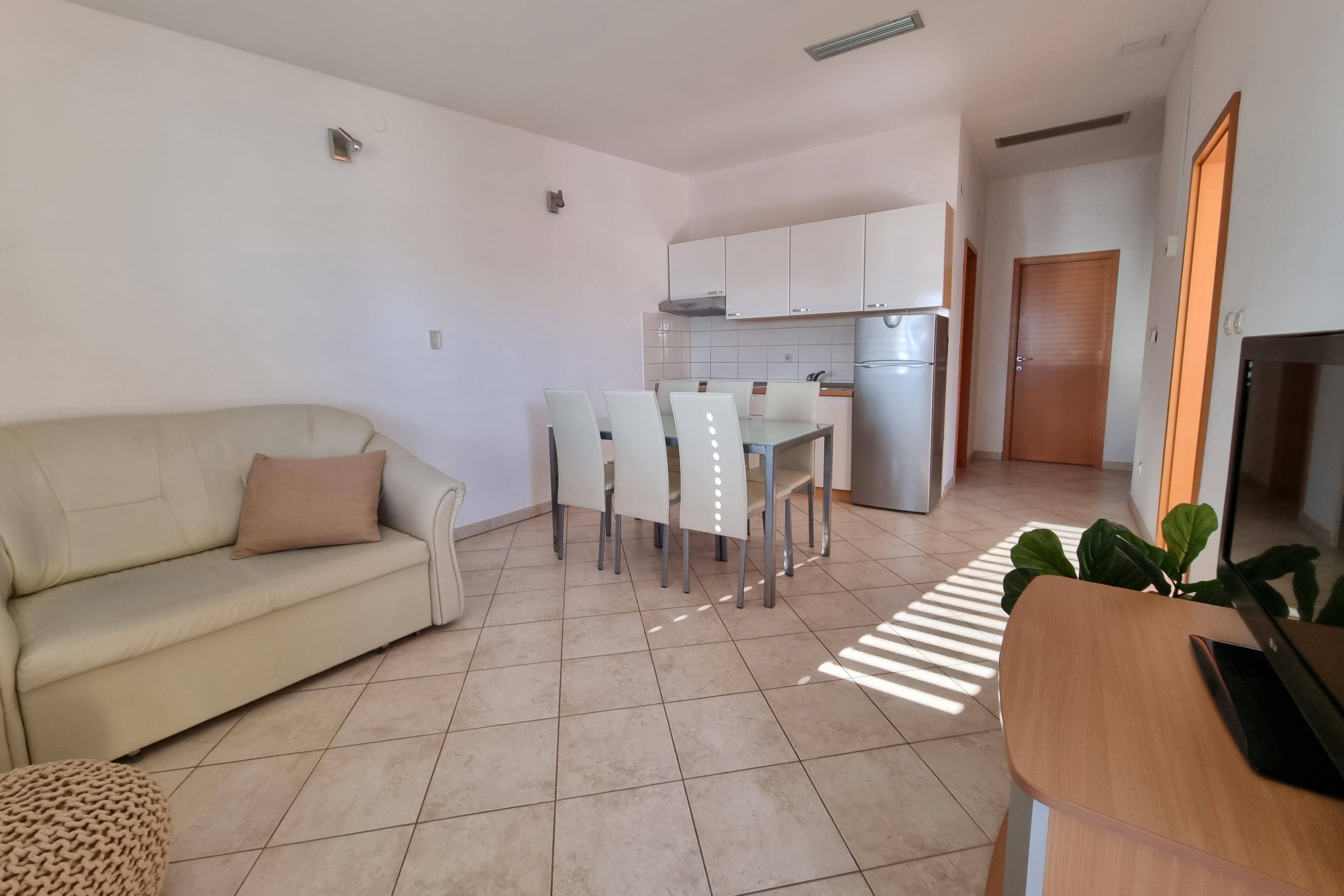 Two bedroom apartment with balcony and sea view Duće, Omiš (A-2821-a) Two bedroom apartment with balcony and sea view Duće, Omiš (A-2821-a)