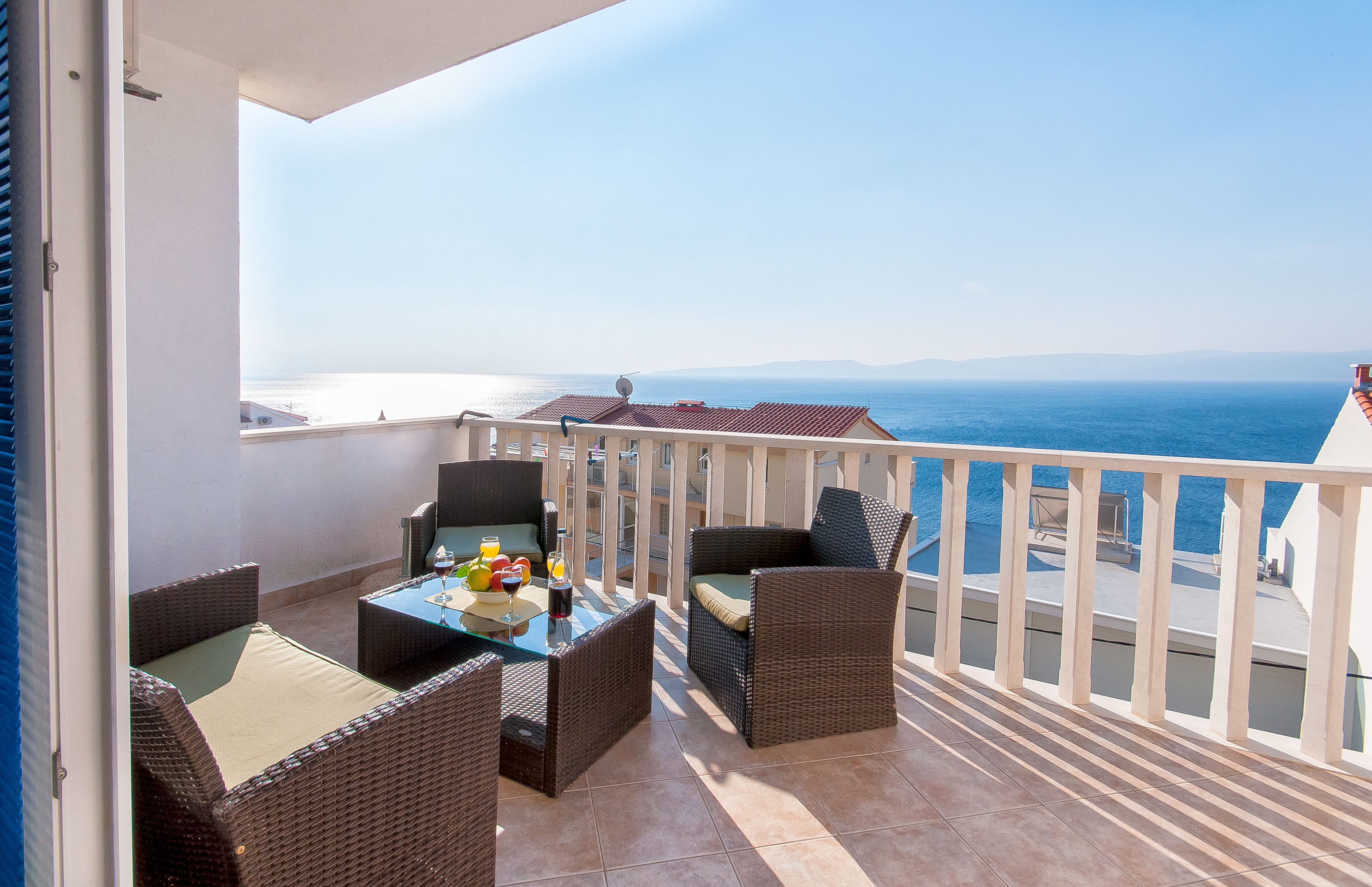 One bedroom apartment with terrace and sea view Pisak, Omiš (A-2827-c)