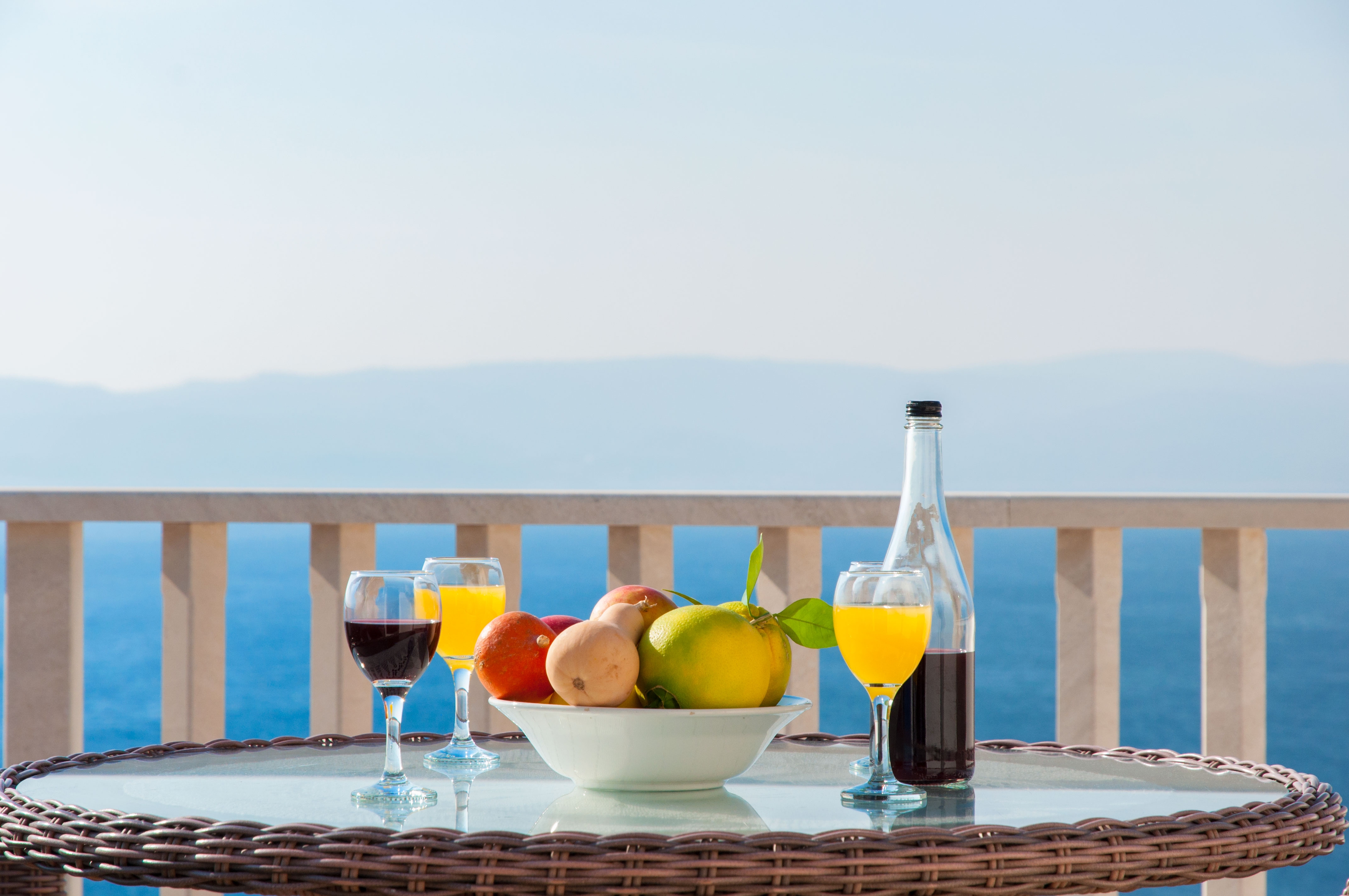 One bedroom apartment with terrace and sea view Pisak, Omiš (A-2827-e)