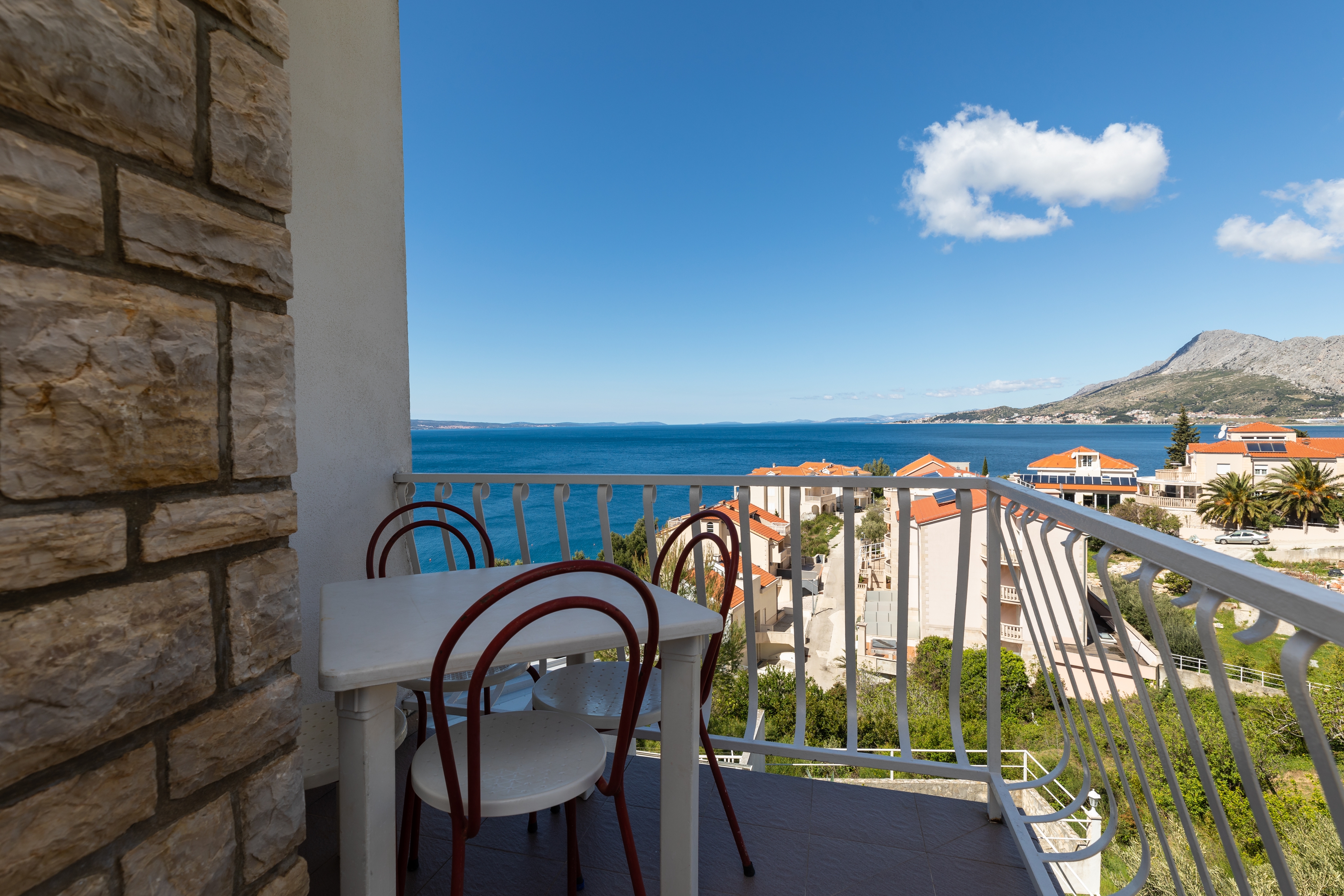 One bedroom apartment with balcony and sea view Nemira, Omiš  A-a