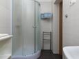 Bathroom Nemira, Bathroom in the apartment, (pet friendly) and WiFi.