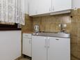 Nemira, Kitchen in the apartment, (pet friendly) and WiFi.