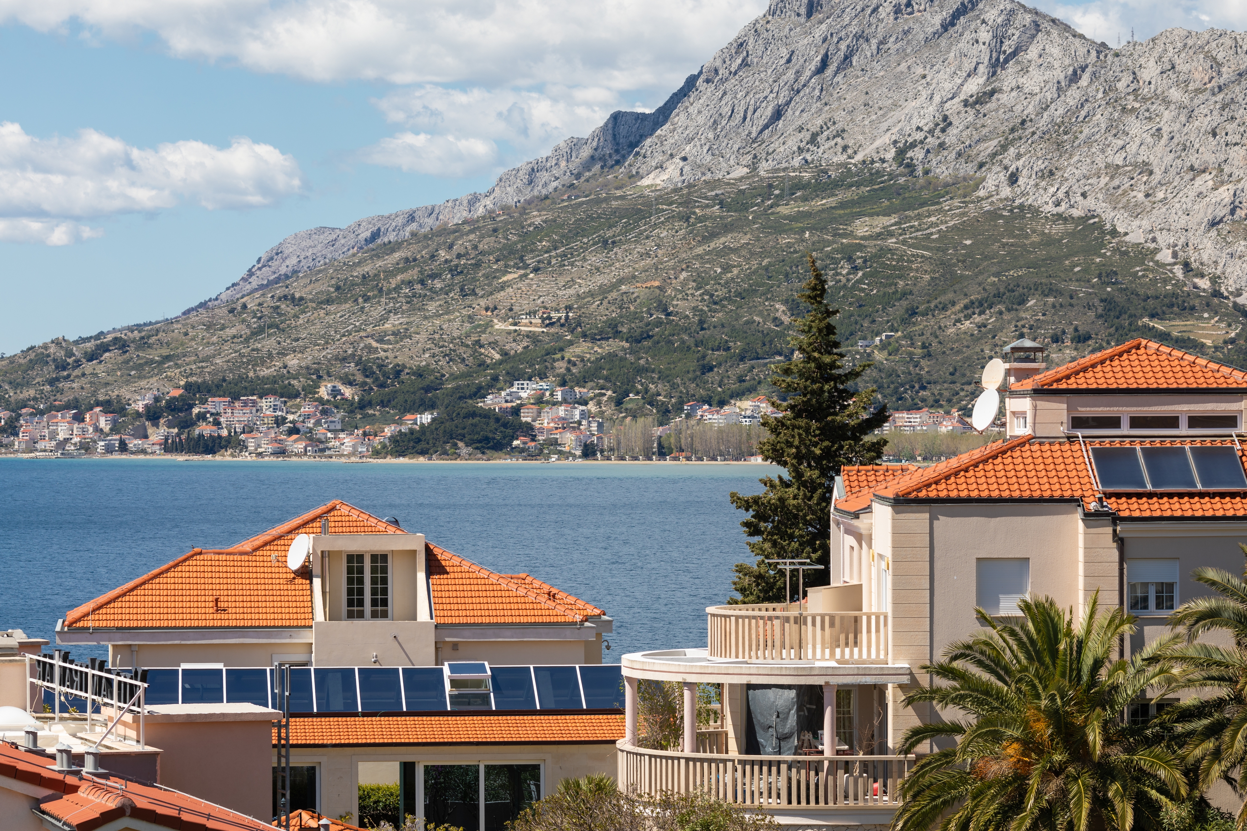 One bedroom apartment with terrace and sea view Nemira, Omiš  A-b