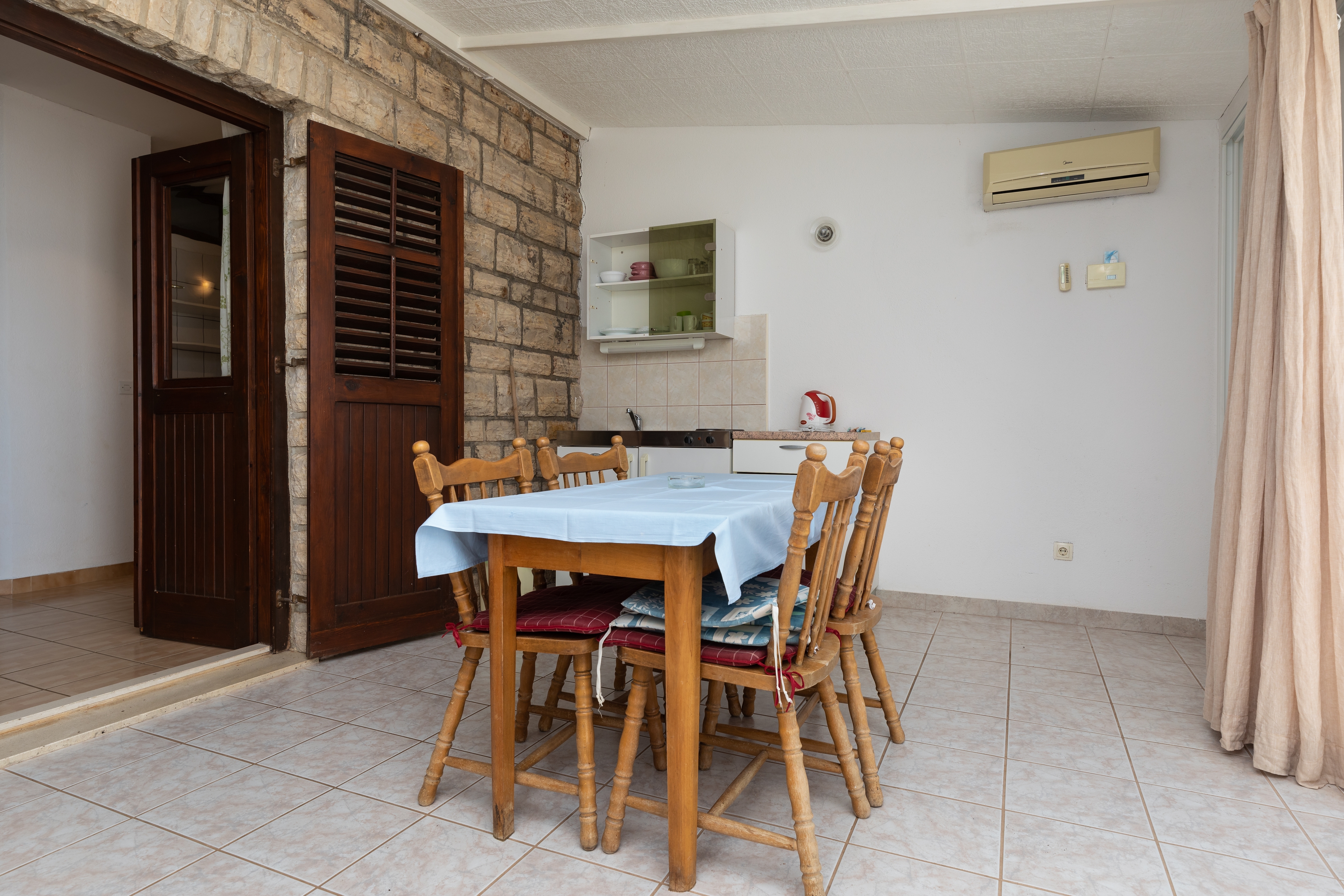 Top Omiš Nemira Top Omiš Nemira