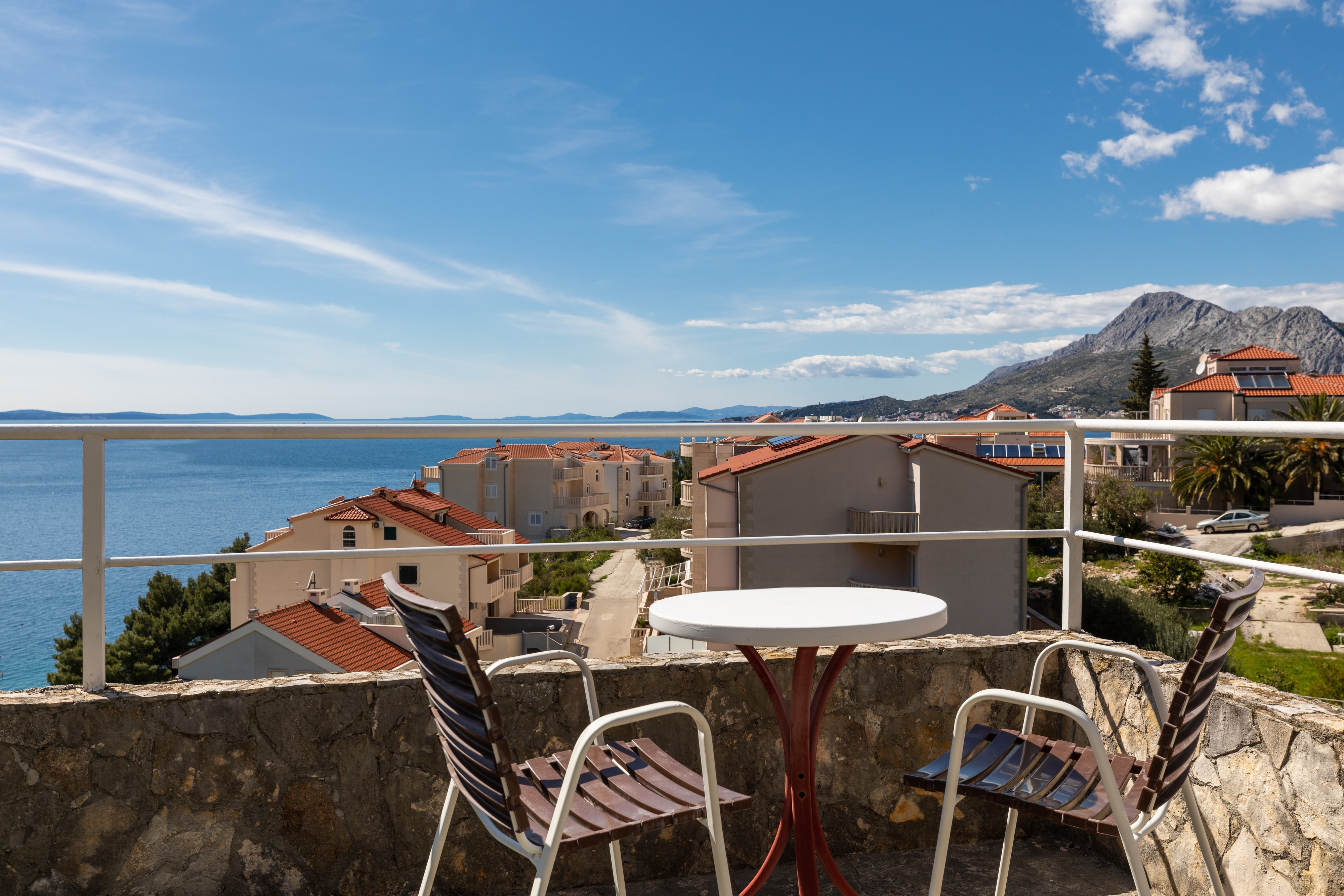One bedroom apartment with terrace and sea view Nemira, Omiš  A-d