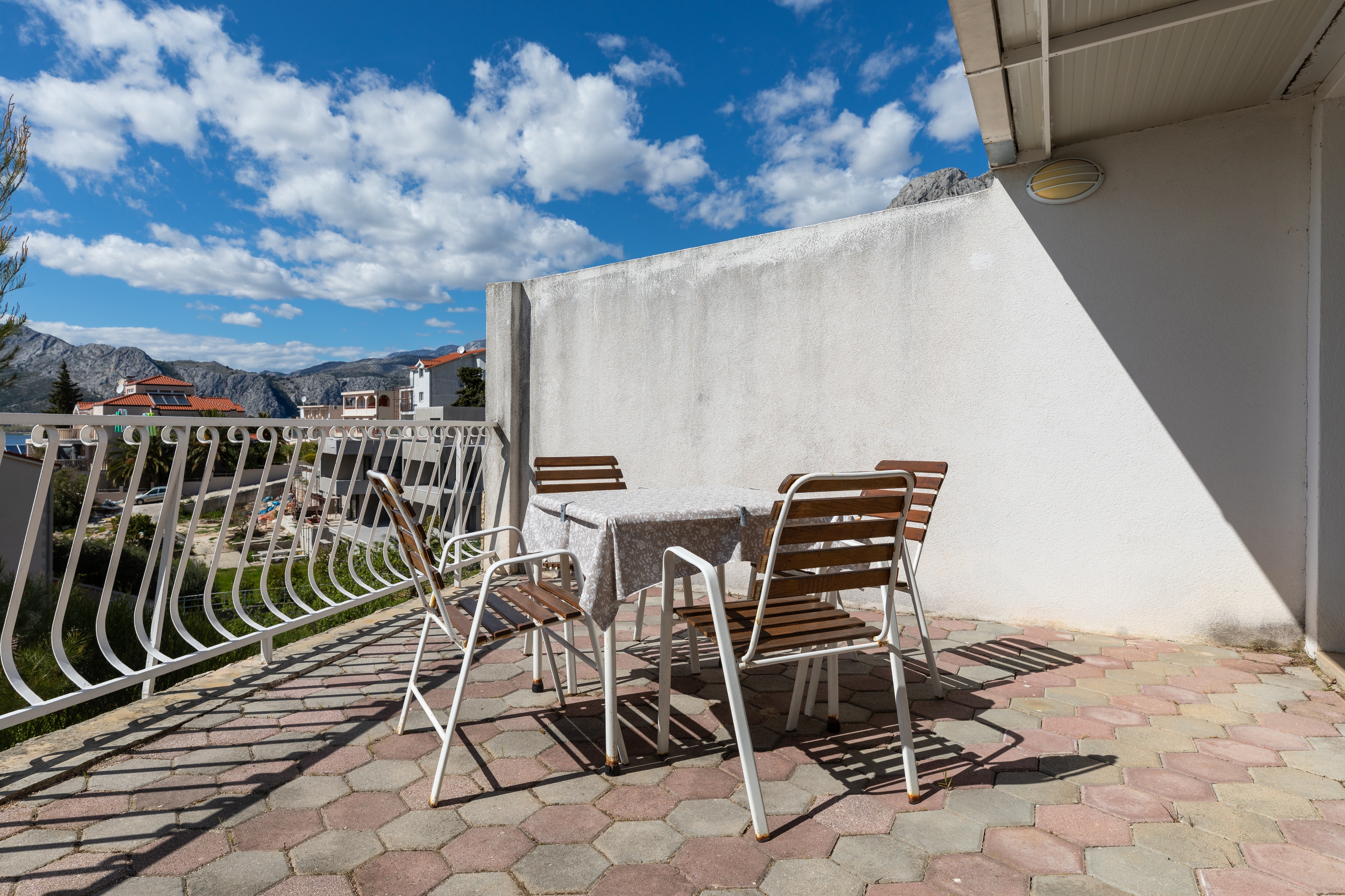 One bedroom apartment with terrace and sea view Nemira, Omiš  A-d