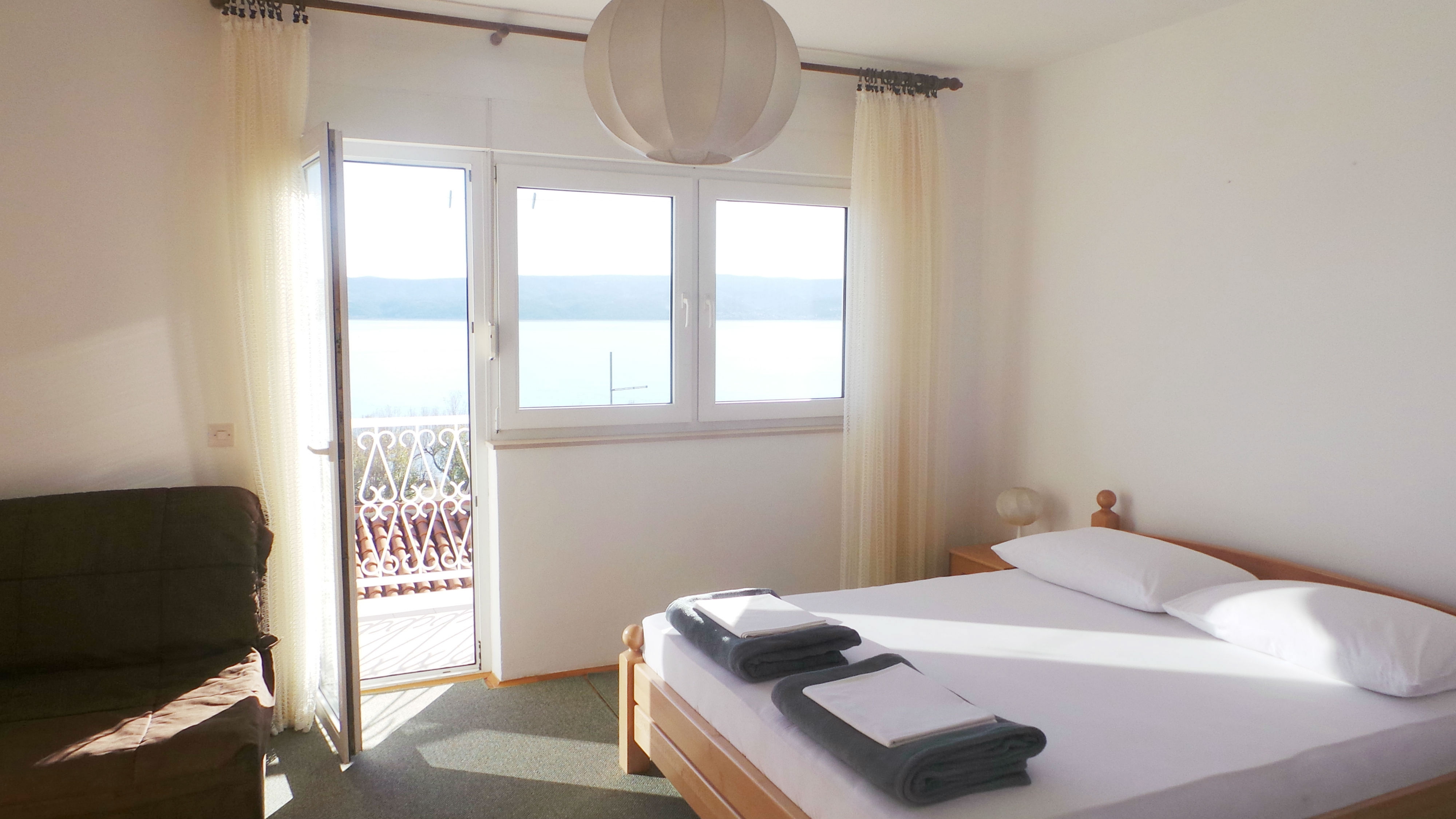 Four bedroom apartment with terrace and sea view Duće, Omiš  A-a