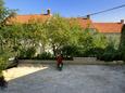 Parking lot Supetar, Brač, Parking lot 2836 - Apartments near sea with pebble beach.