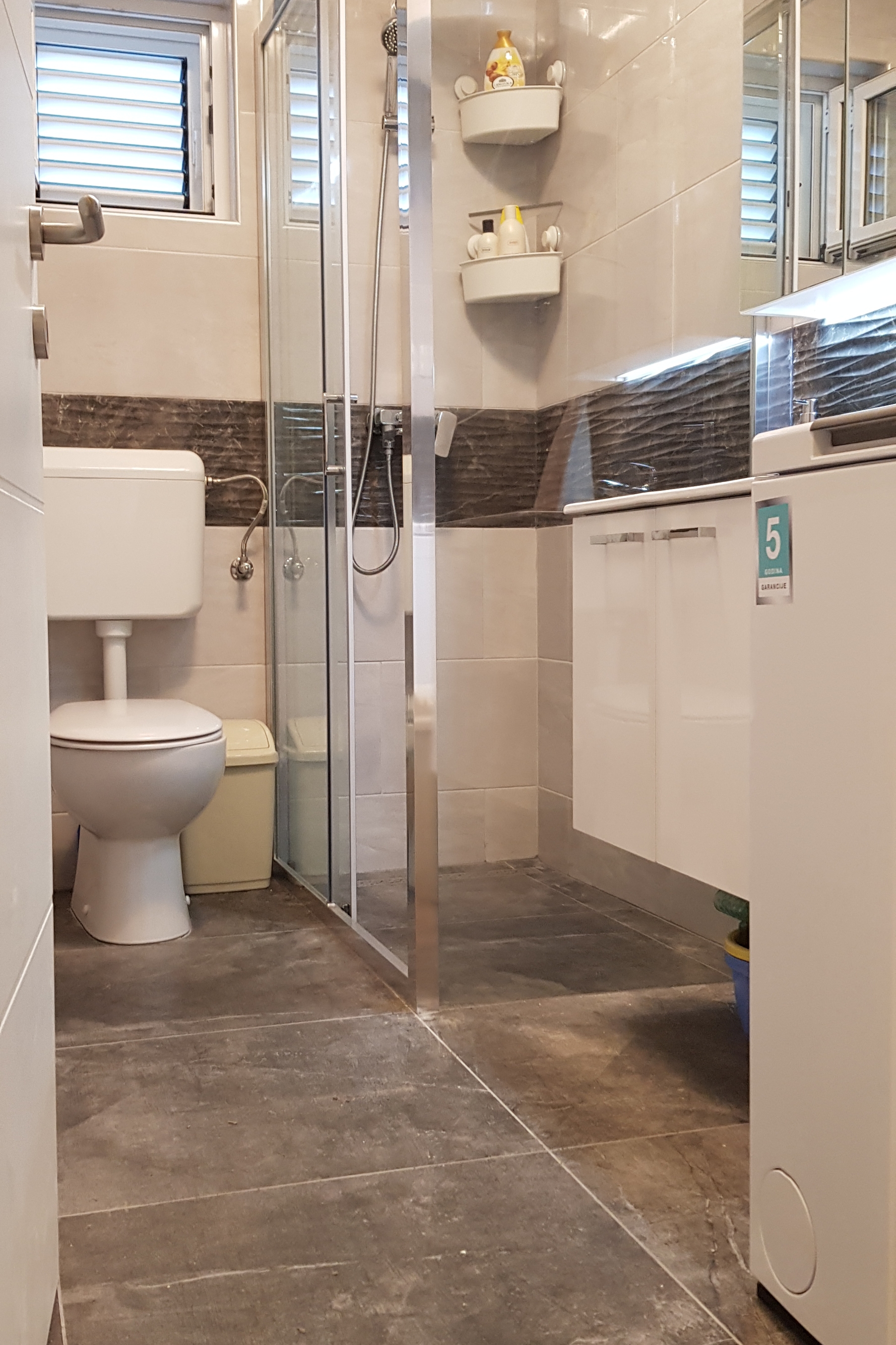 Two bedroom apartment with terrace Mirca, Brač  A-b