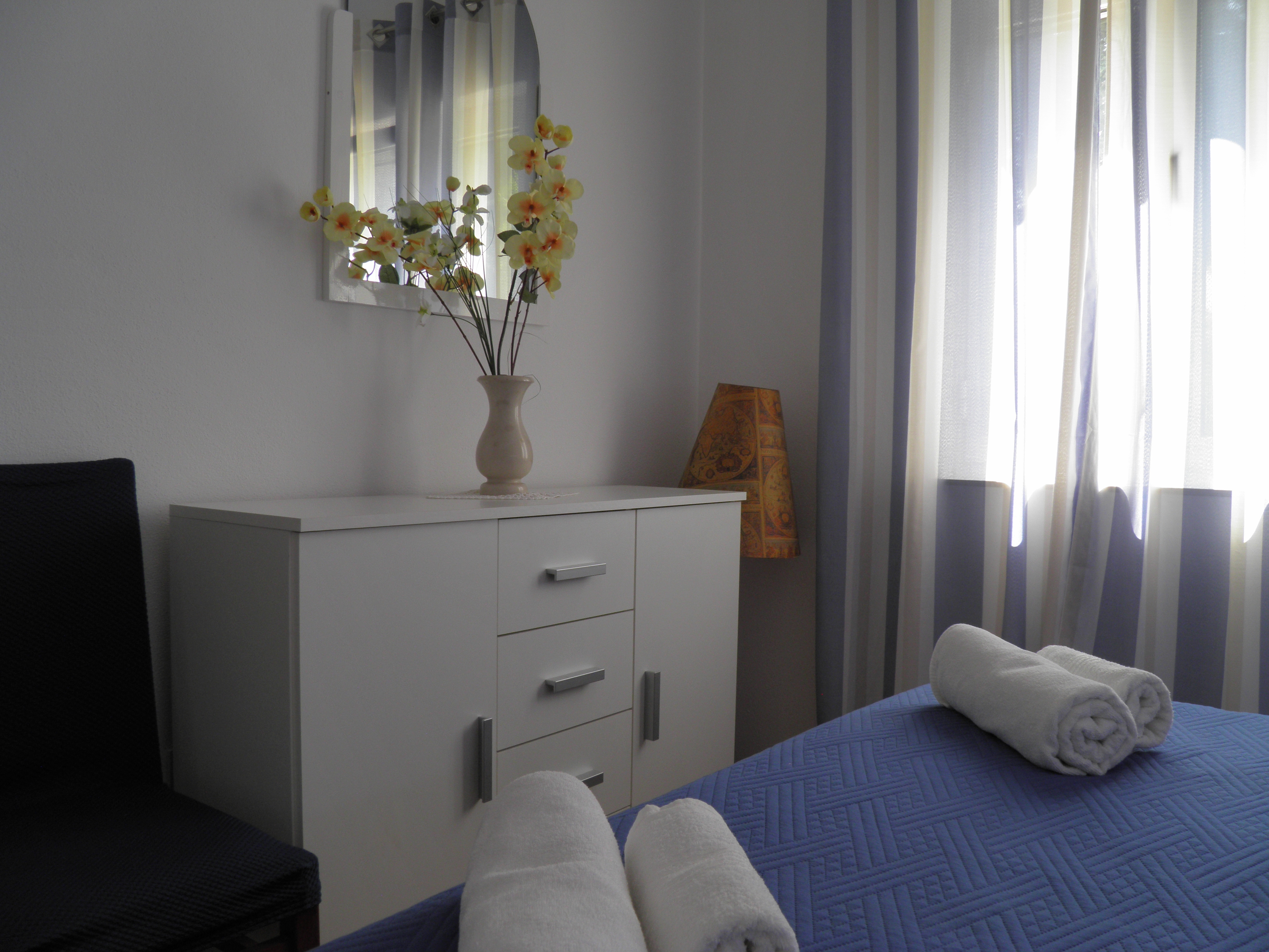Two bedroom apartment with terrace Mirca, Brač  A-b