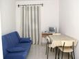 Dining room Supetar, Dining room in the studio-apartment, WIFI.