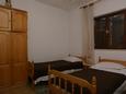 Bedroom 2 Mirca, Bedroom 2 in the apartment, dopusteni kucni ljubimci i WIFI.