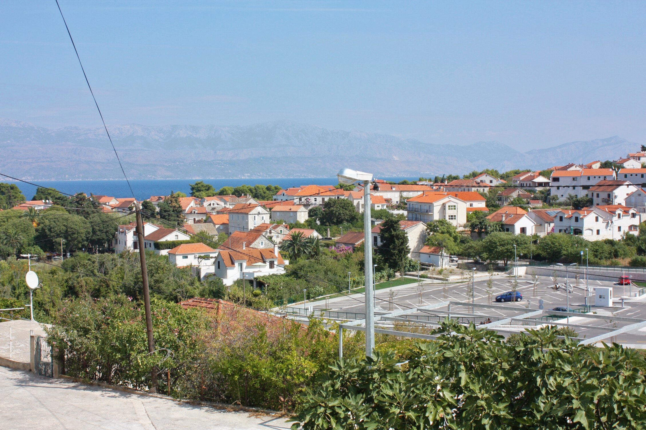 Jednosobni apartman s terasom i pogledom na more Sutivan, Brač  A-a