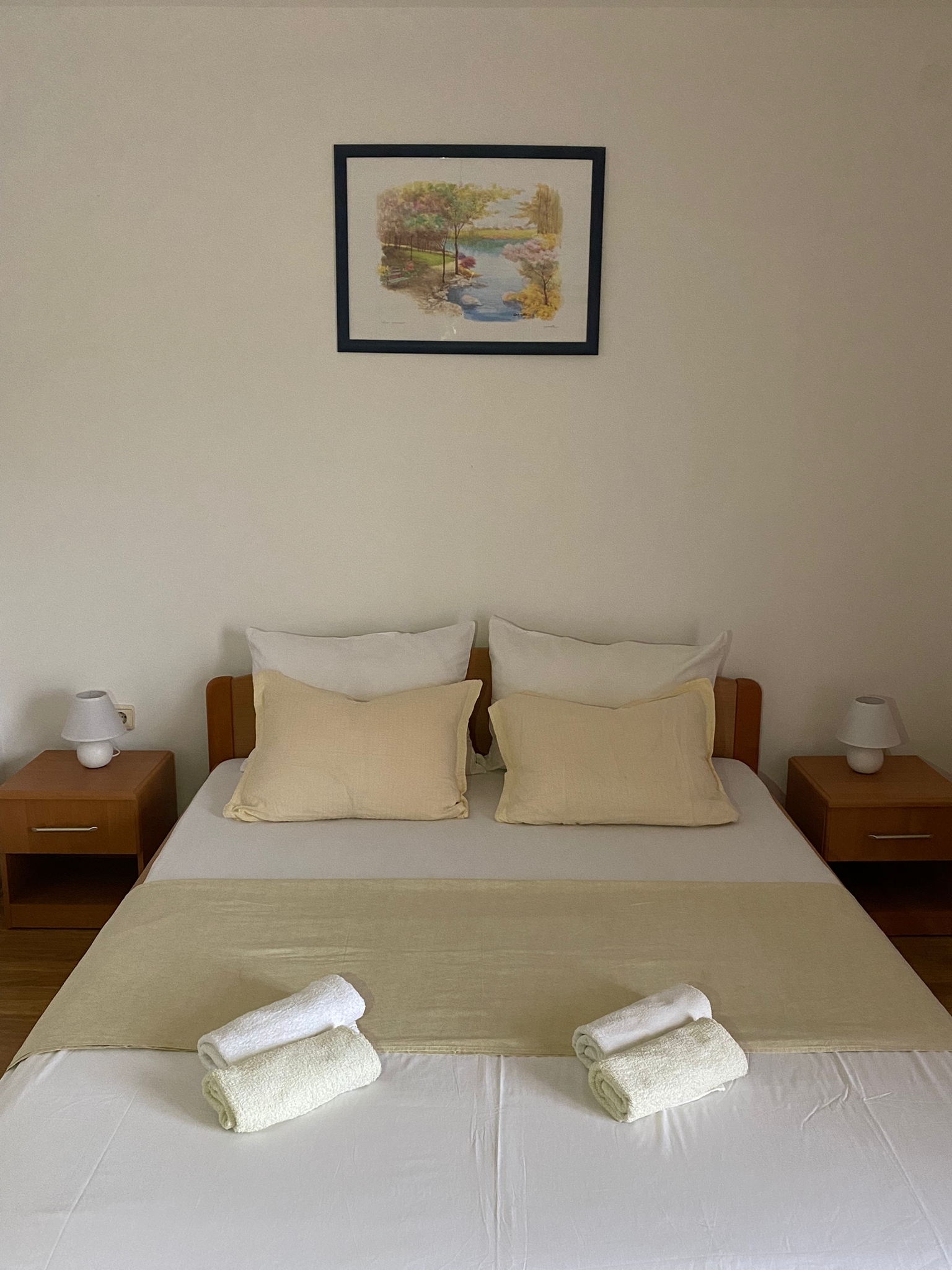 Dvosobni apartman s terasom i pogledom na more Sutivan, Brač  A-b