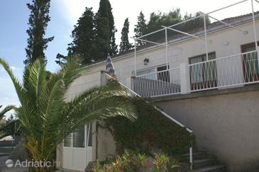 Property Sutivan, Brač, Property 2847 - Apartments with pebble beach.