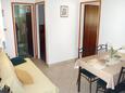 Dining room Supetar, Dining room in the apartment, air condition available, (pet friendly) and WiFi.