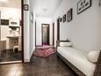 Coridor Sutivan, Coridor în unitate de cazare tip apartment, WiFi.