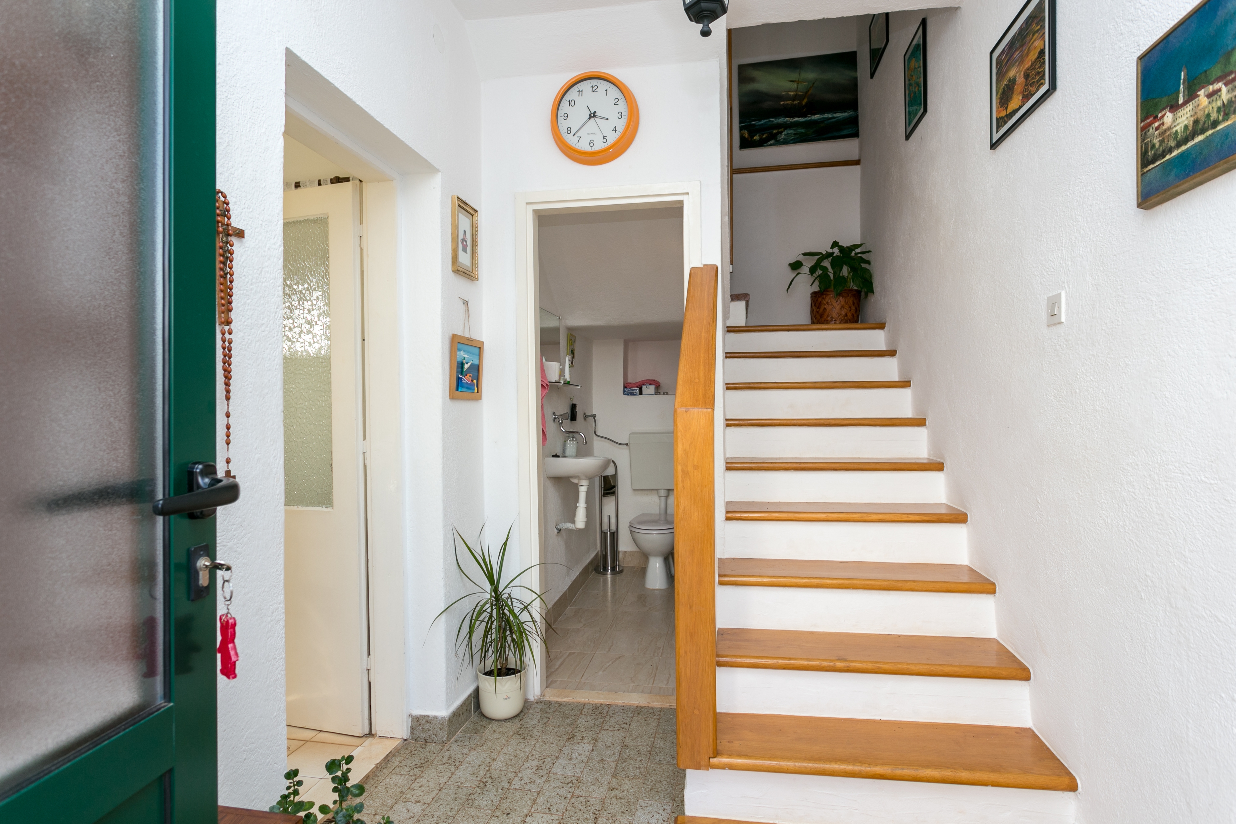 Two bedroom apartment with terrace and sea view Mirca, Brač  A-a