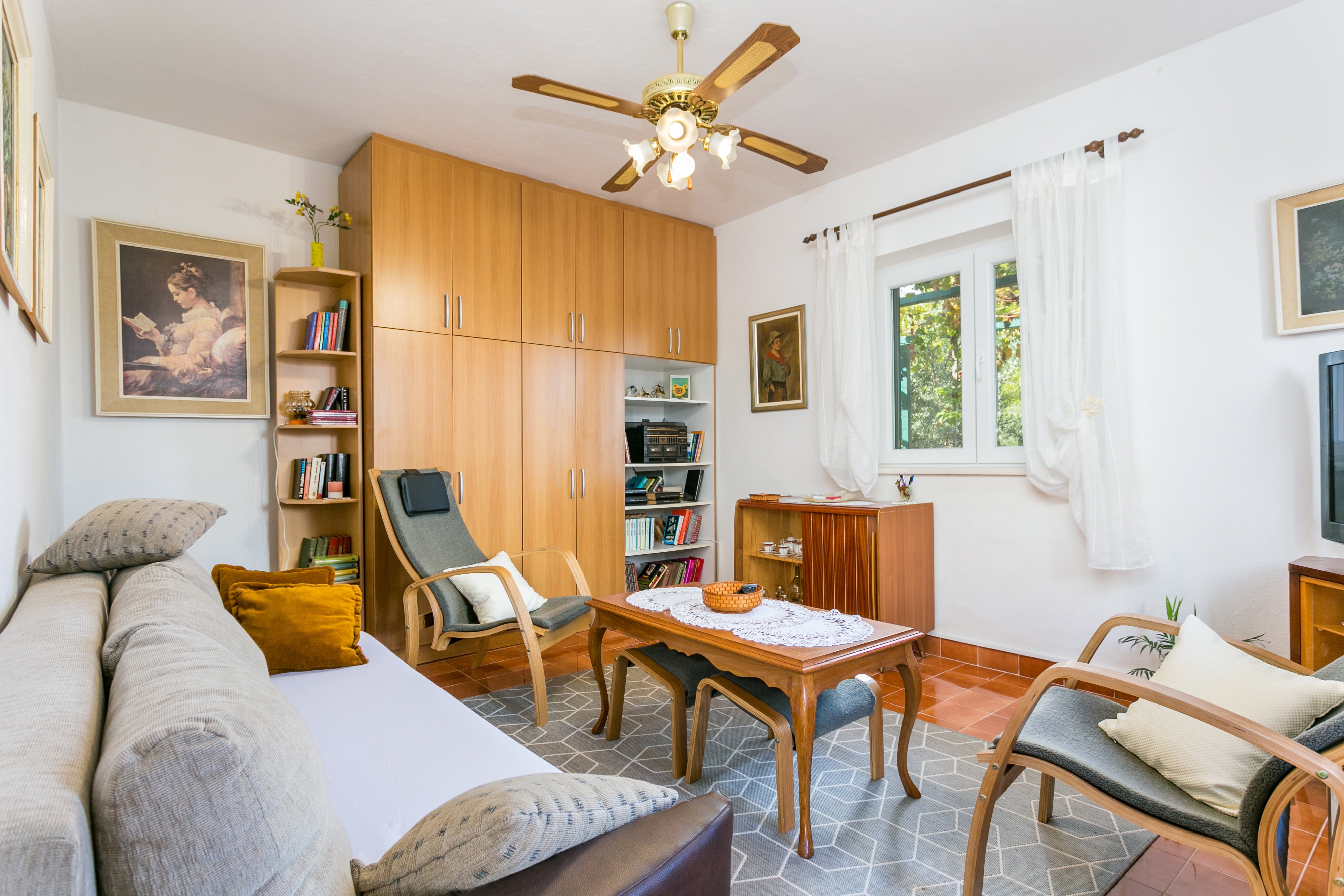 Two bedroom apartment with terrace and sea view Mirca, Brač (A-2854-a) Two bedroom apartment with terrace and sea view Mirca, Brač (A-2854-a)