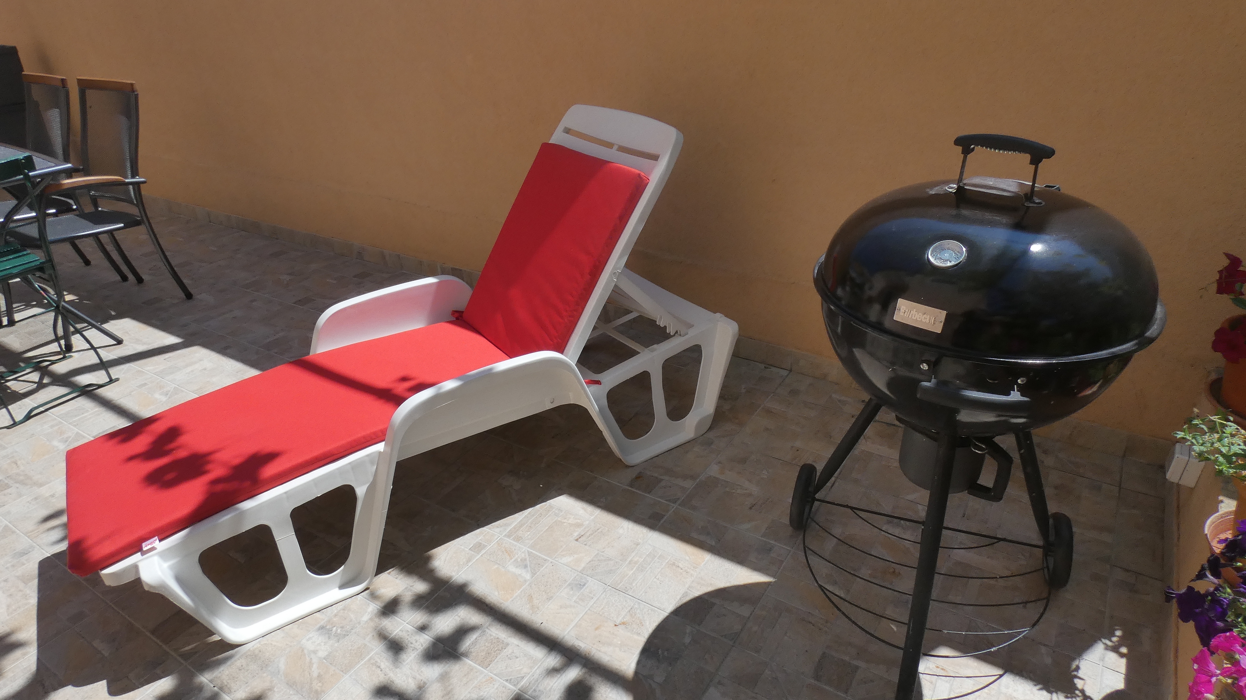 Two bedroom apartment with terrace and sea view Mirca, Brač  A-a
