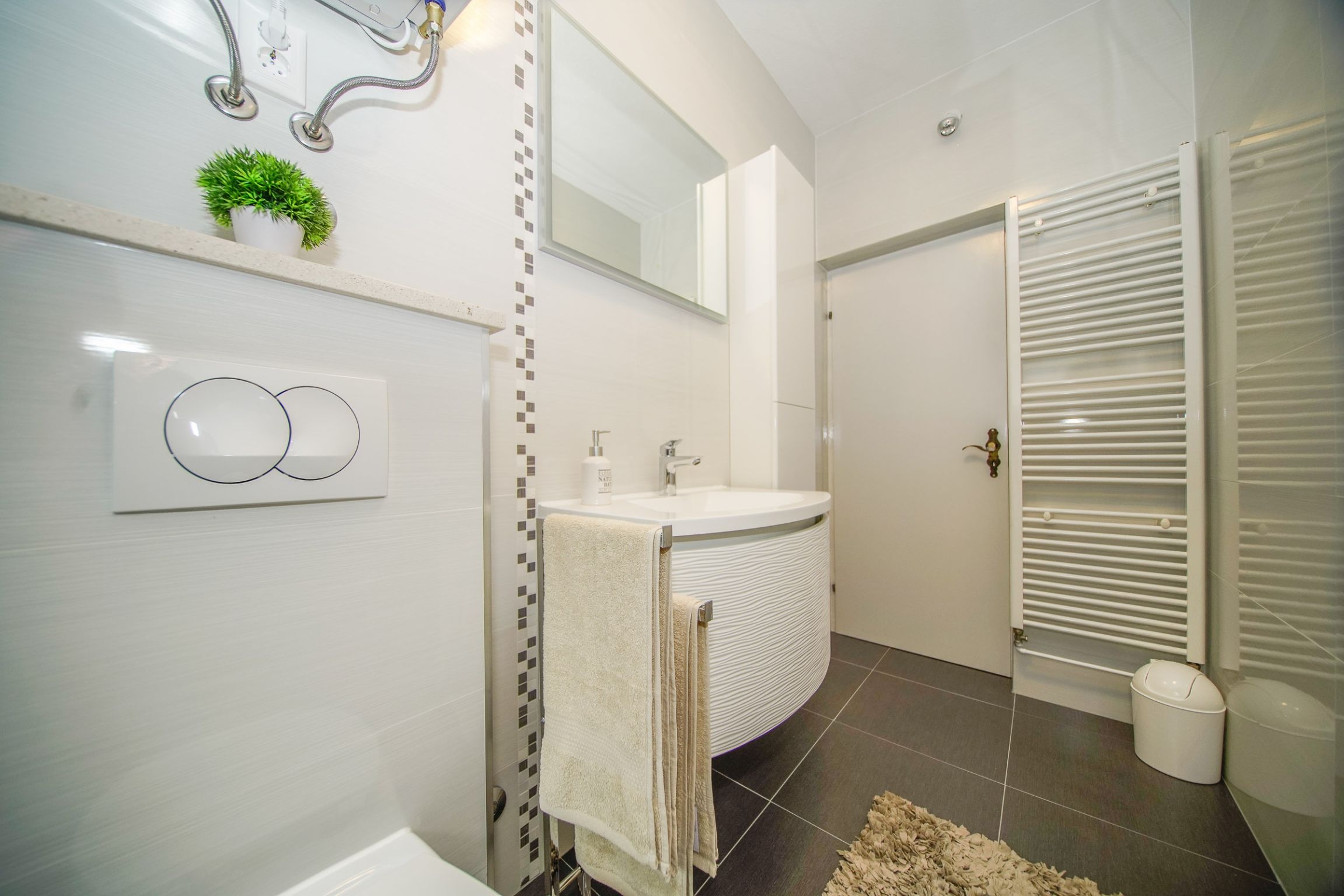 Two bedroom apartment with terrace and sea view Splitska, Brač  A-a
