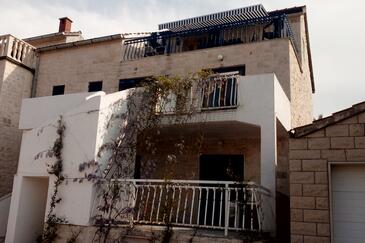 Property Splitska, Brač, Property 2862 - Apartments in Croatia.