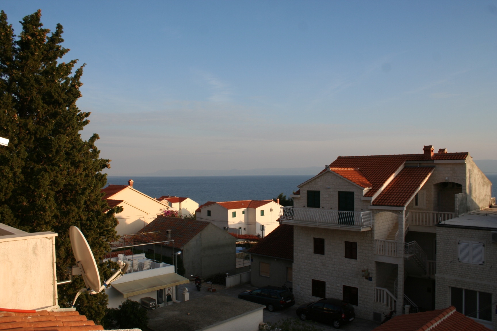 One bedroom apartment with terrace and sea view Bol, Brač  A-b