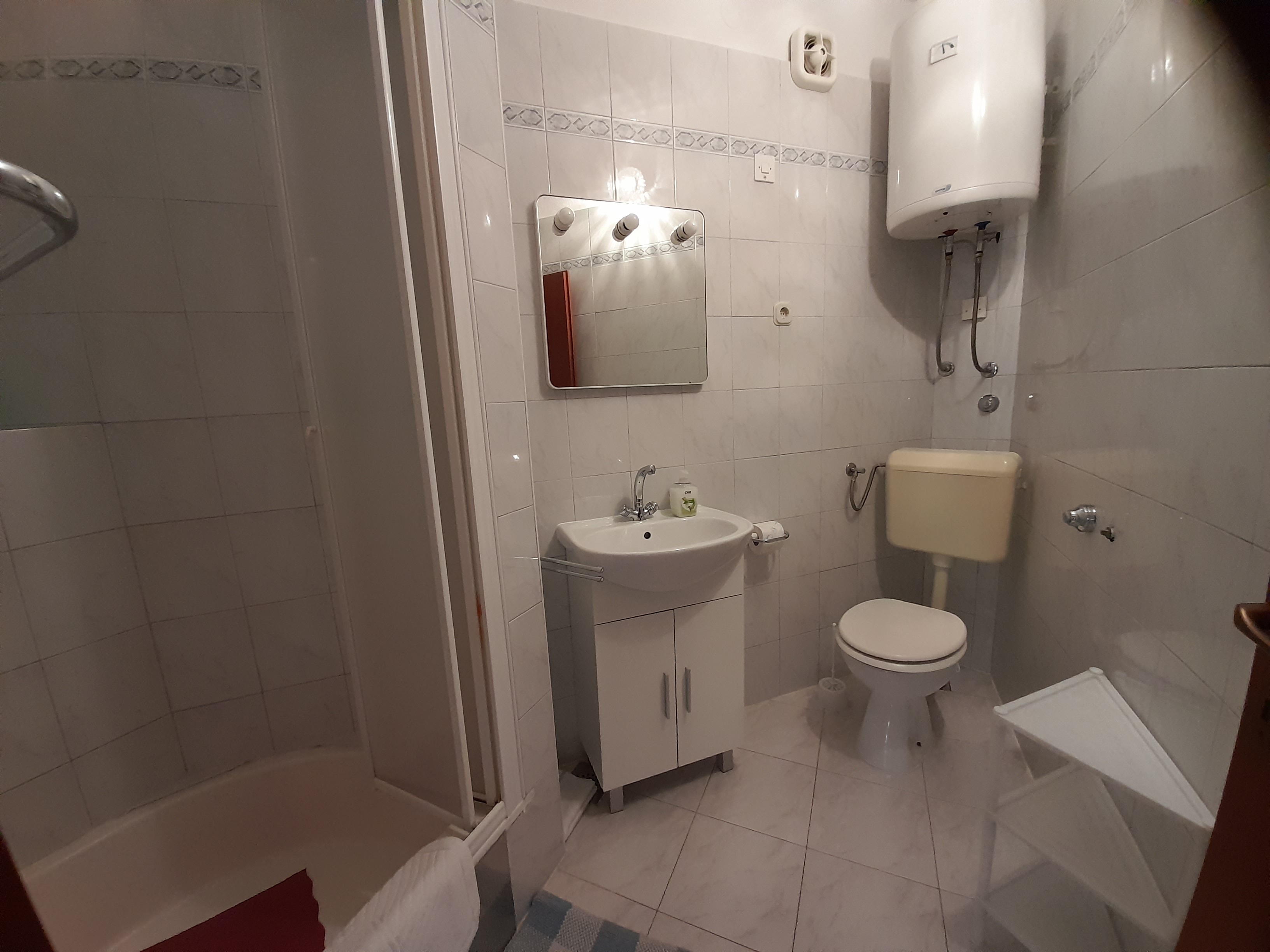 Two bedroom apartment with terrace Mirca, Brač  A-b