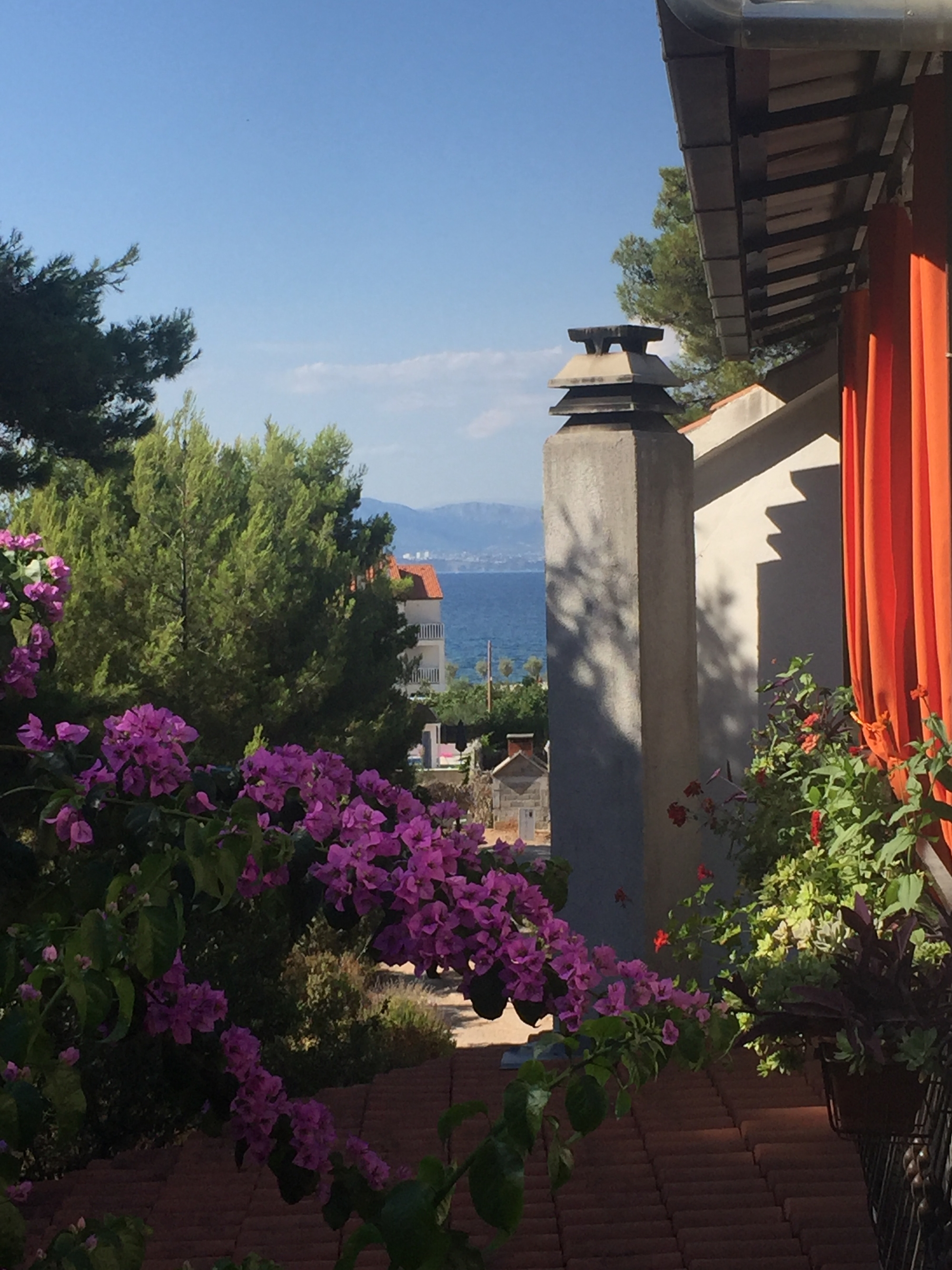 Two bedroom apartment with terrace Mirca, Brač  A-b