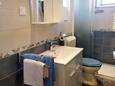 Bathroom Bol, Bathroom in the apartment, (pet friendly) and WiFi.